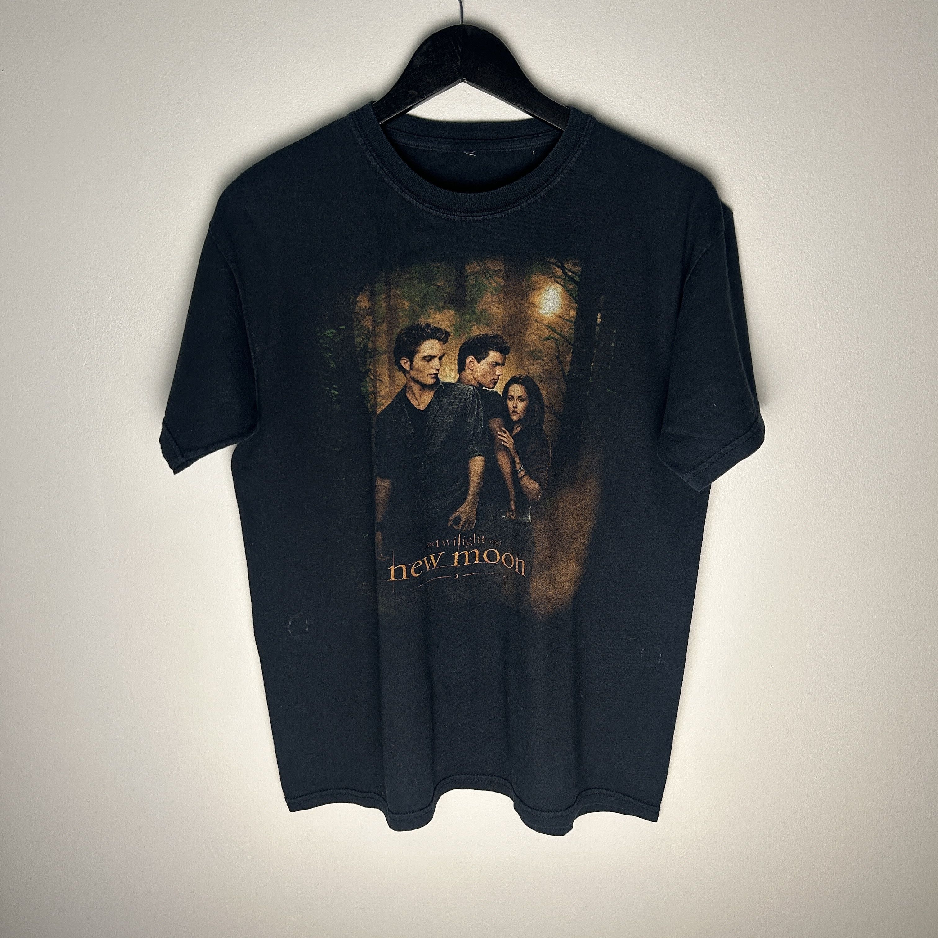 Vintage Vintage Twilight New Moon Movie T-shirt Size US M / EU 48-50 / 2 - 1 Thumbnail