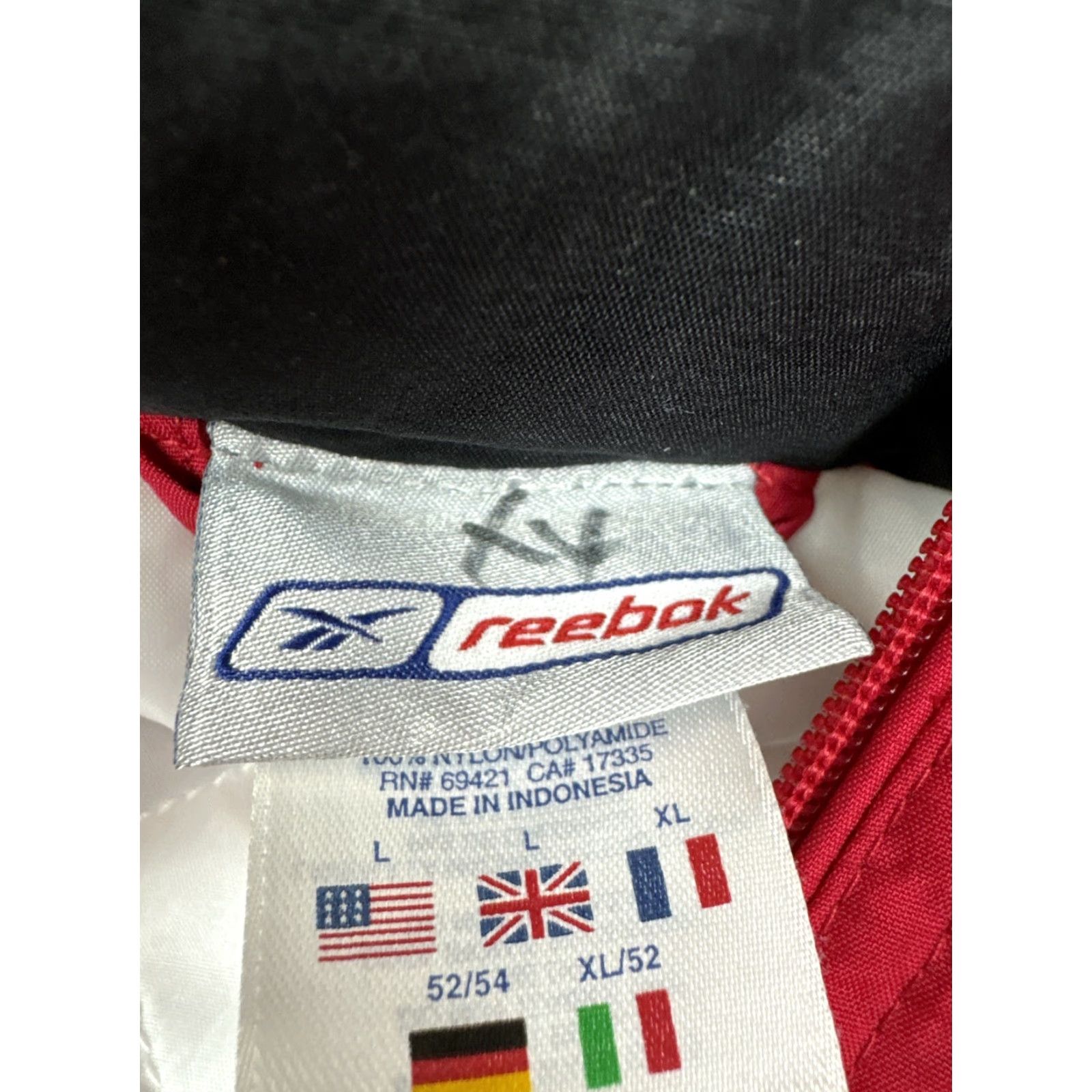 Reebok VINTAGE Reebok Bomber Jacket Mens L Red Quilted Lining Football Size US L / EU 52-54 / 3 - 2 Thumbnail