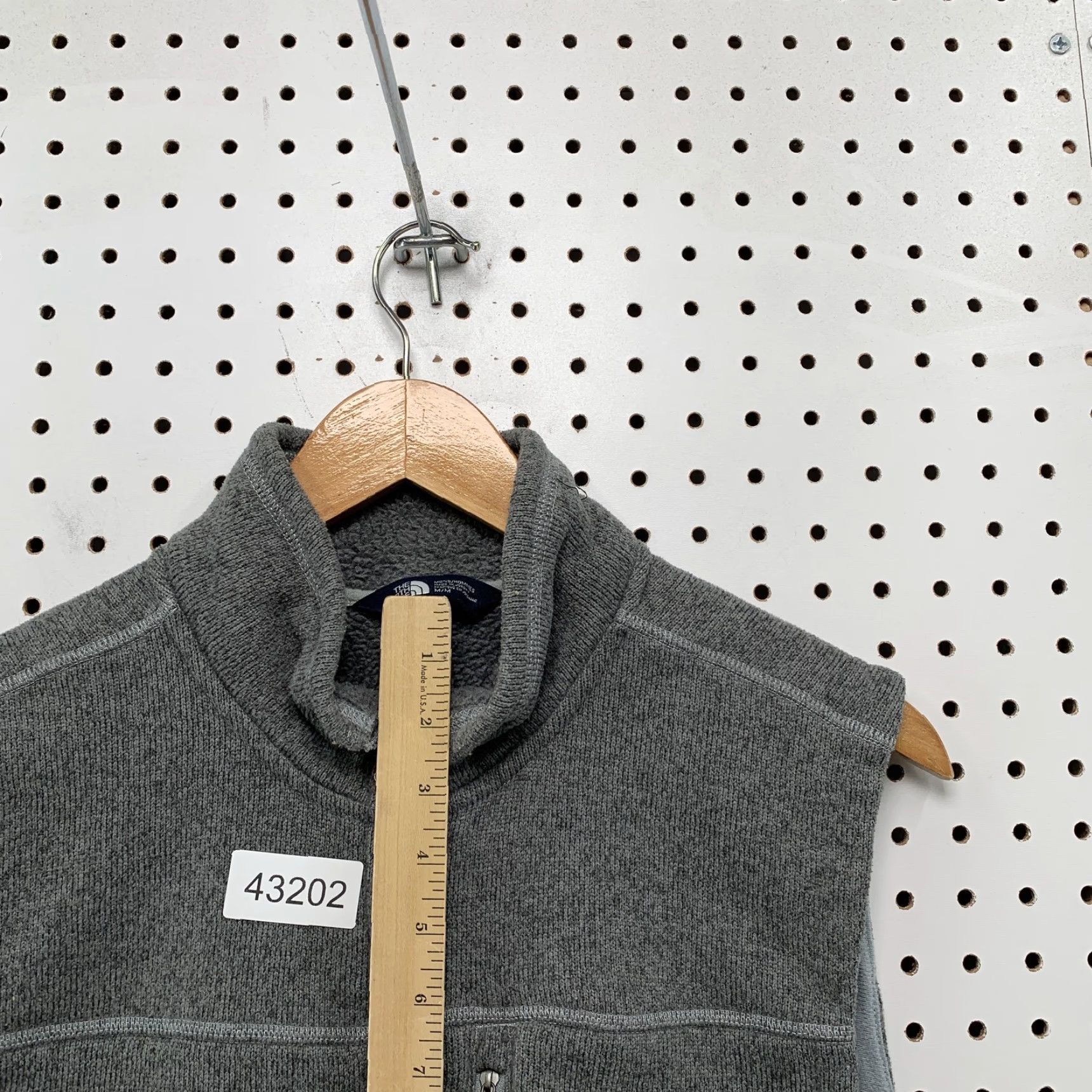 The North Face The North Face Sweater Vest Gray Mens M Sleeveless Zip Pocket Bomber Jacket Style Regular Full Zip Winter Spring Fall Size US M / EU 48-50 / 2 - 5 Thumbnail