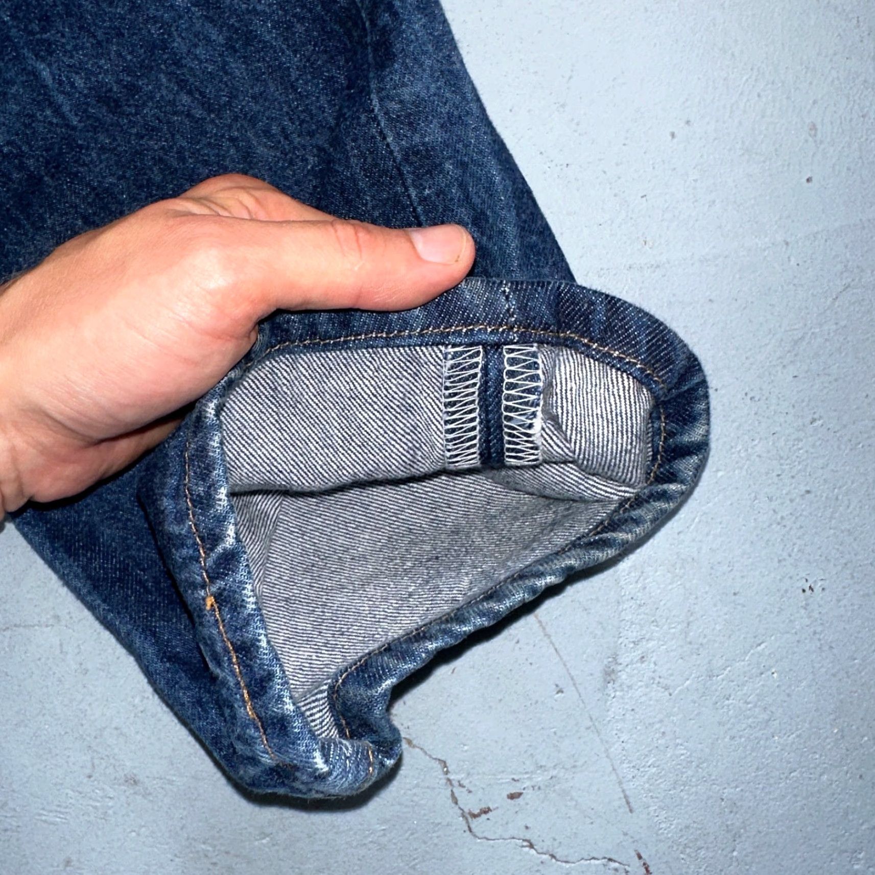 Levi's VINTAGE Levi's 501 Jeans Men 34x31 Blue Straight Leg 90s Y2K USA Mid Rise Comfort Size US 34 / EU 50 - 4 Thumbnail