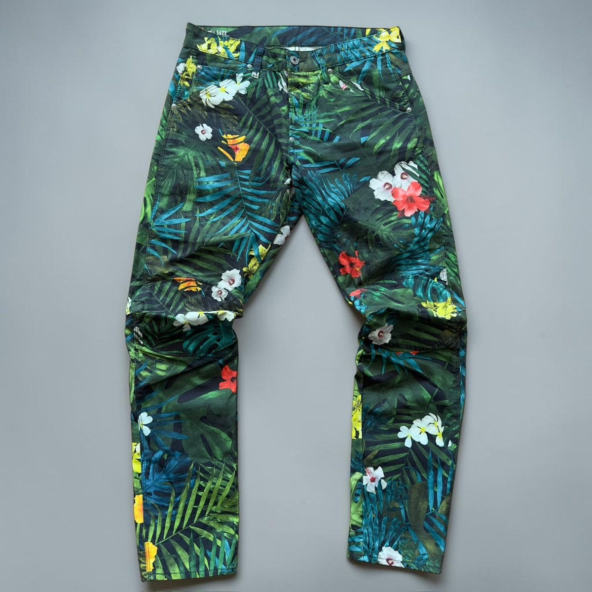 G-Star G-Star RAW Elwood 5622 Botanical Hawaiian Tapered Jeans Size US 32 / EU 48 - 1 Thumbnail