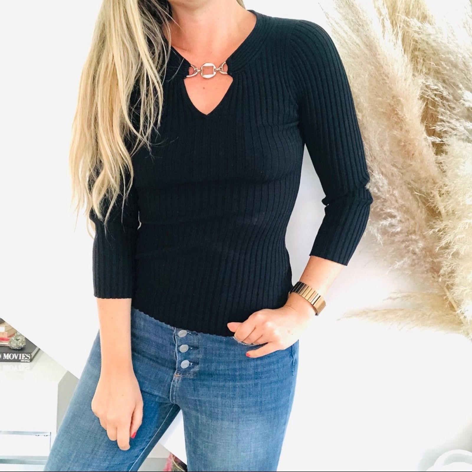 Vintage VINTAGE Black Fitted Ribbed Silver Keyhole Pullover Sweater Size XS / US 0-2 / IT 36-38 - 2 Thumbnail