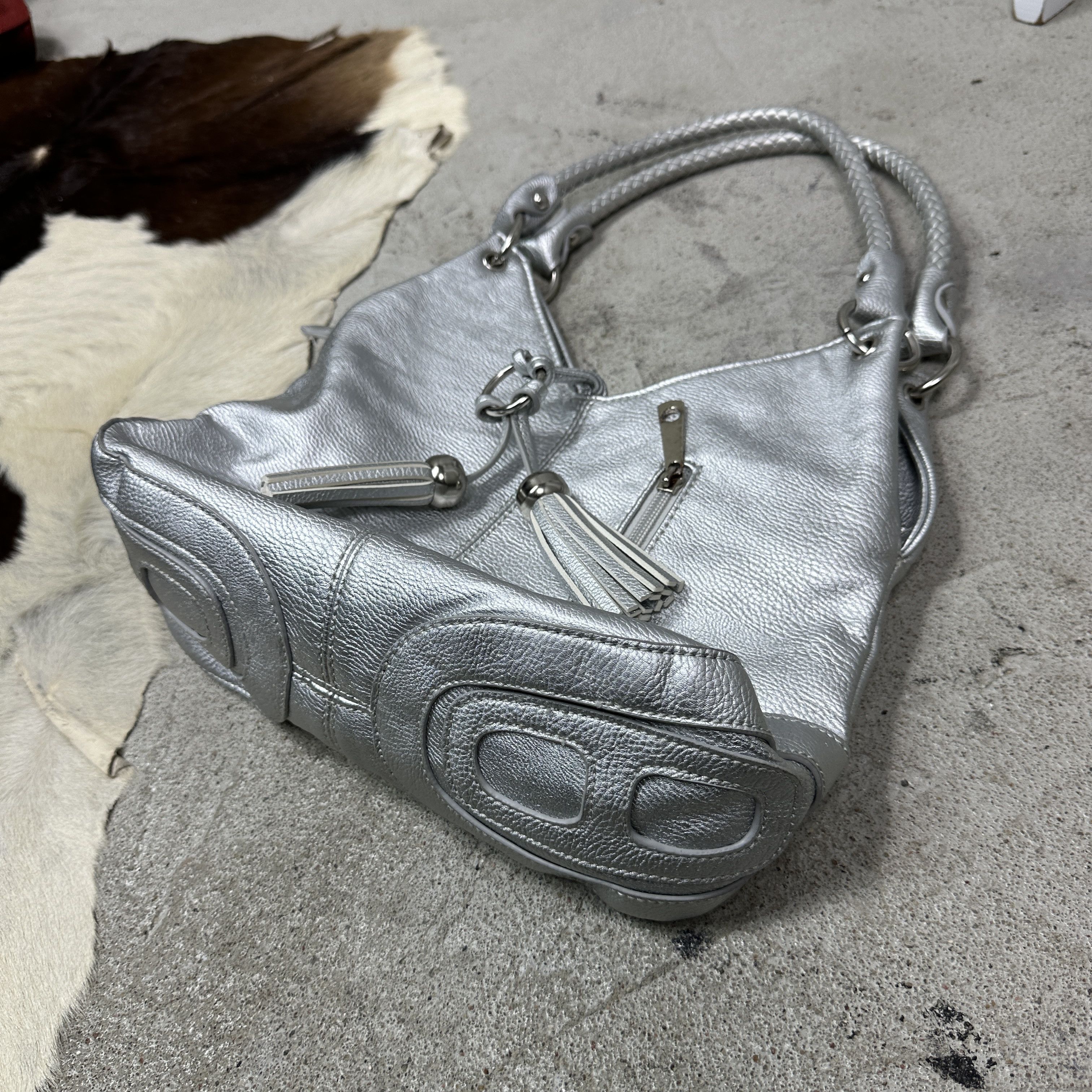 Vintage Vintage Avant Garde Hobo Silver Chrome Bag 00s Size ONE SIZE - 3 Thumbnail