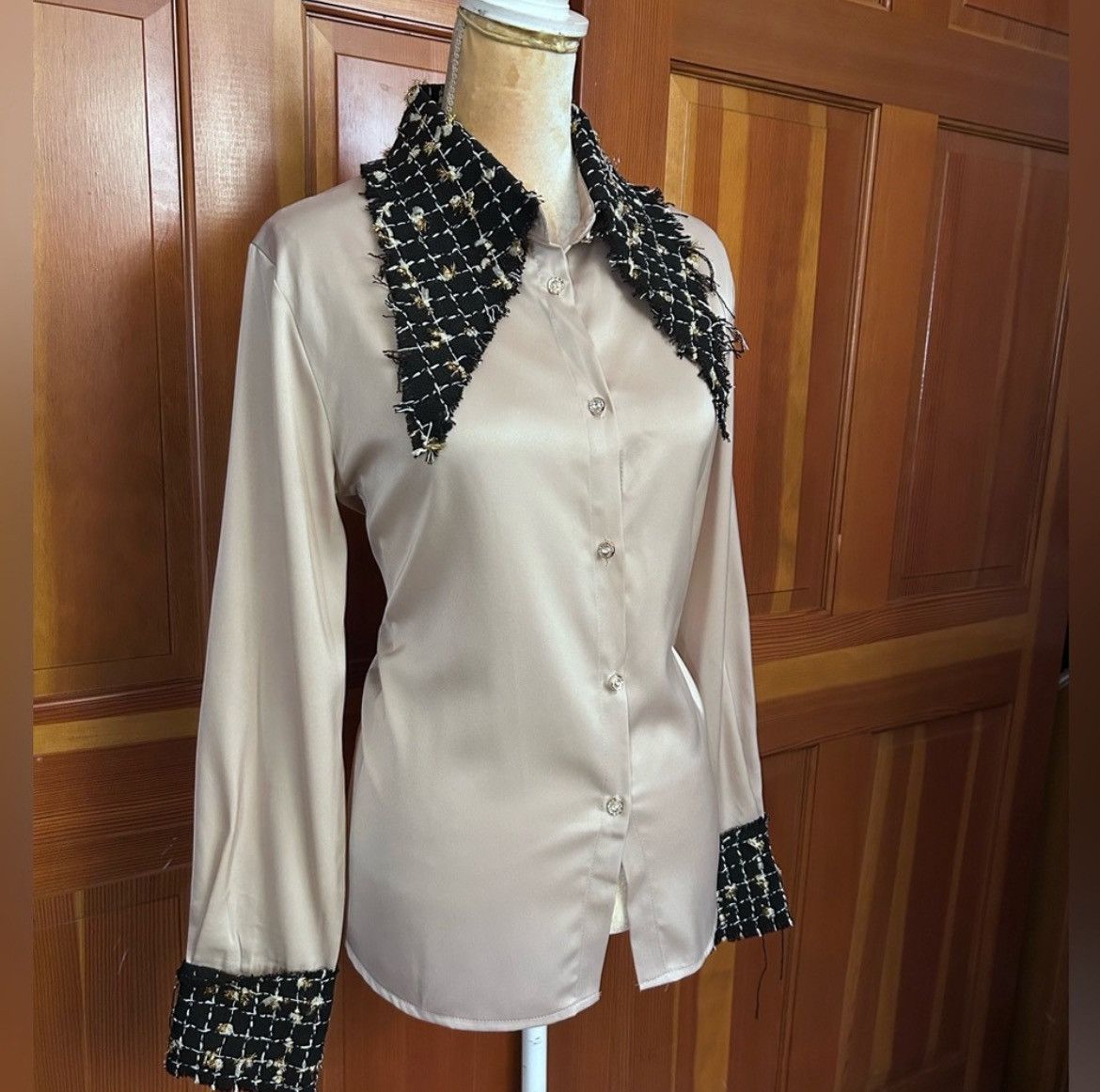 Designer × Other NWT, Lavishly Paris Women’s Elegant Tweed Detail Blouse Size M / US 6-8 / IT 42-44 - 15 Thumbnail