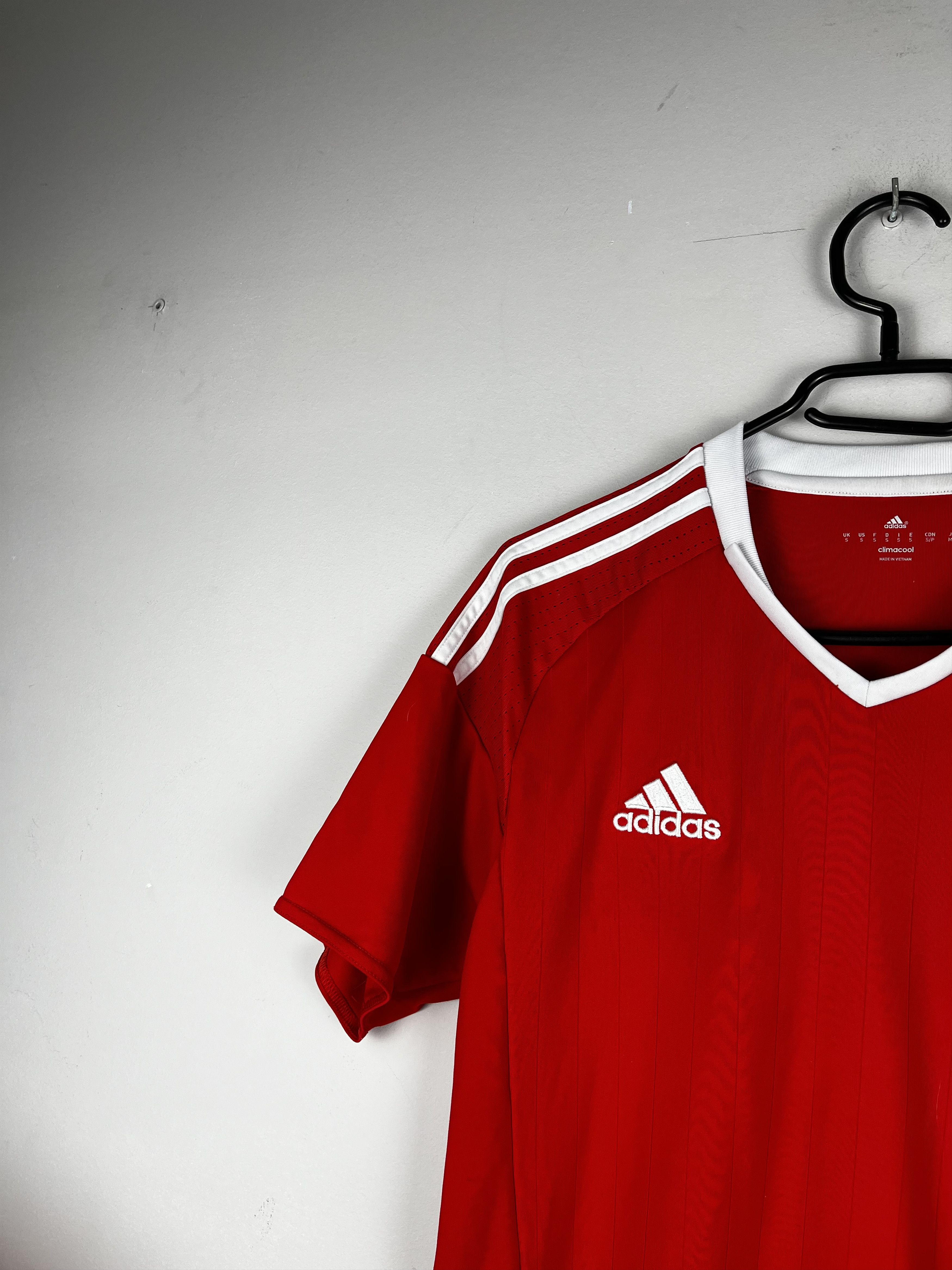 Adidas Adidas Wales 2016 Home Kit Jersey Size US S / EU 44-46 / 1 - 2 Thumbnail