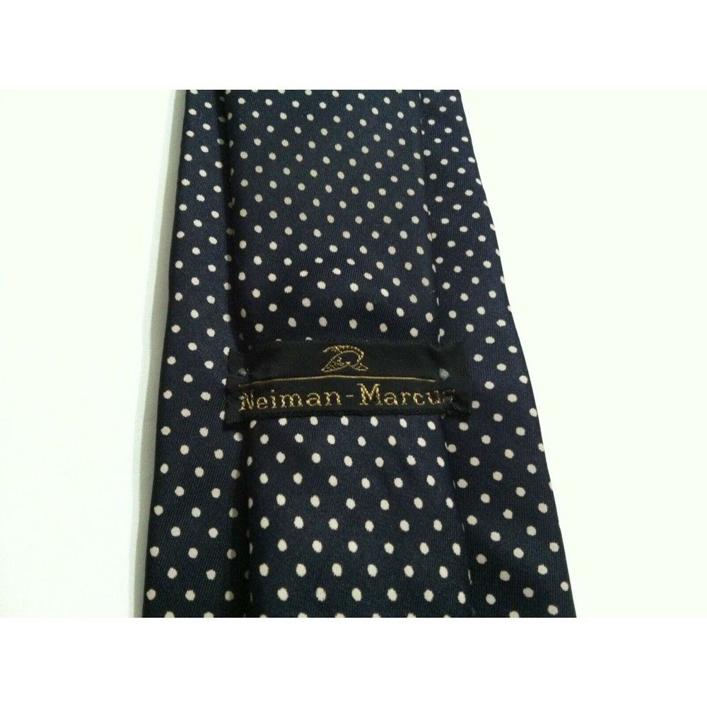 Neiman Marcus NEIMAN MARCUS MENS NEW BLACK 100%SILK TIE WIDTH: 3 1/8" Size ONE SIZE - 2 Thumbnail