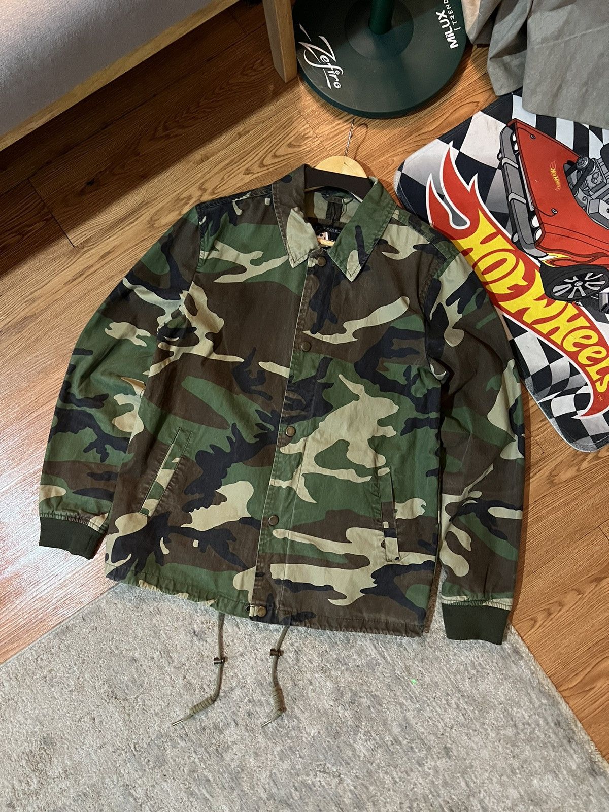 Sweater army pull and bear deals