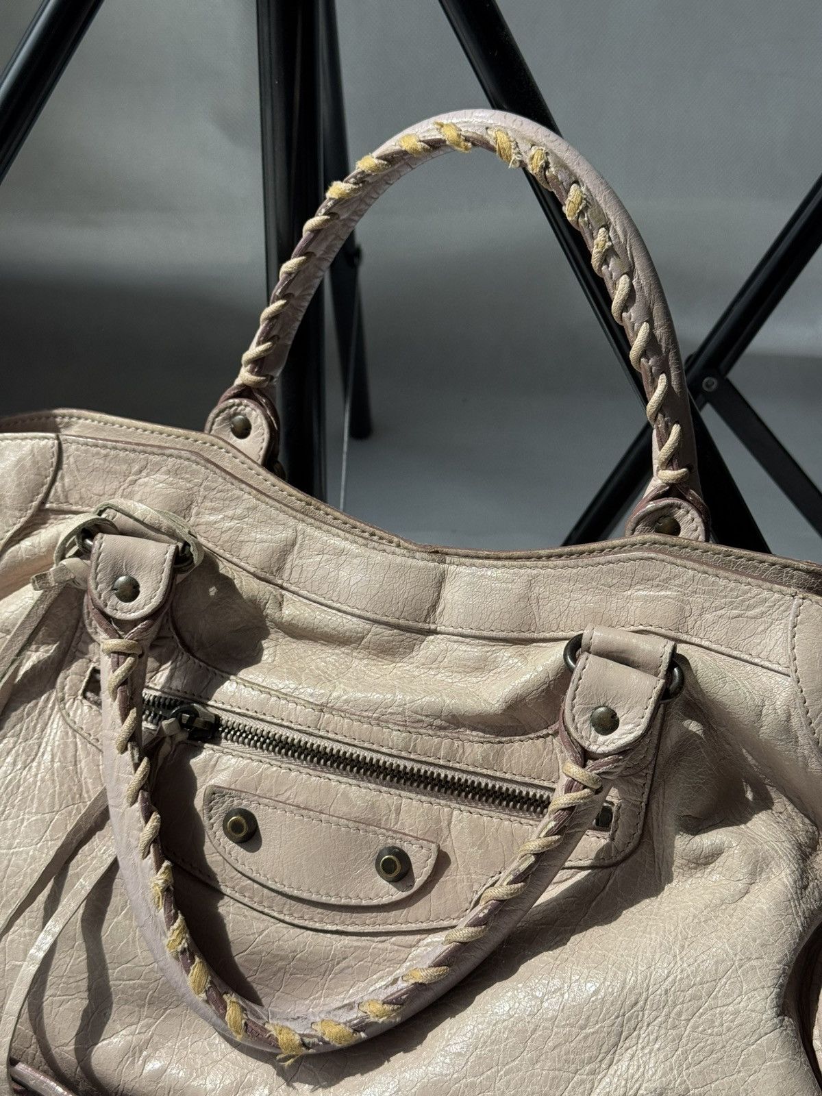 Balenciaga Vintage Balenciaga 00s City Bag Distressed Leather Handbag Size ONE SIZE - 12 Thumbnail