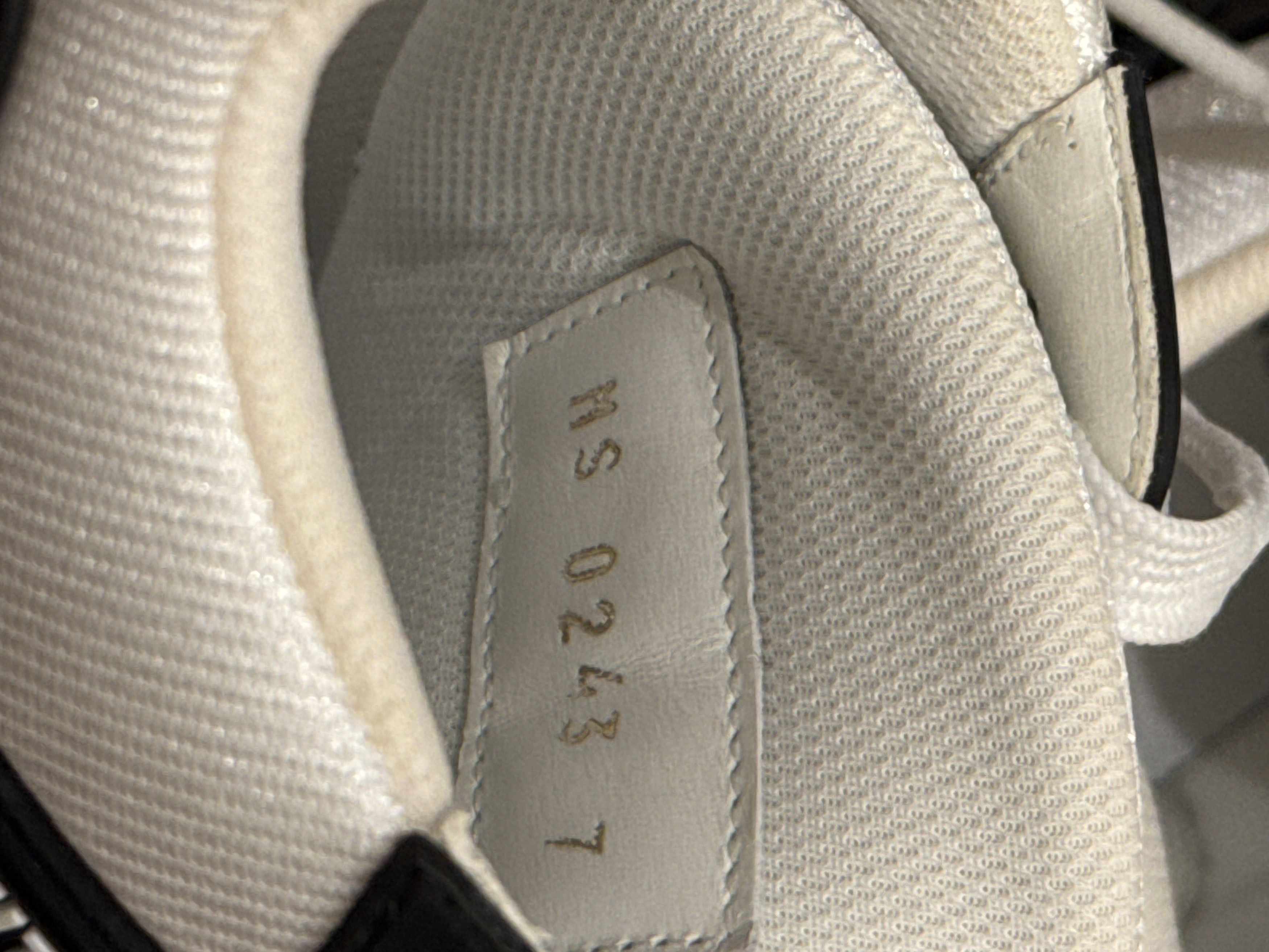 Louis Vuitton Louis Vuitton Trainer in Monogram Denim Size US 8 / EU 41 - 8 Thumbnail
