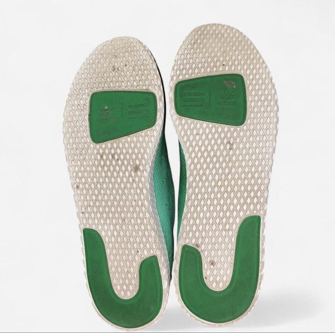 Adidas × Pharrell Size 11 M Adidas Pharrell Williams green Hu Holi trainers Size US 11 / EU 44 - 6 Thumbnail