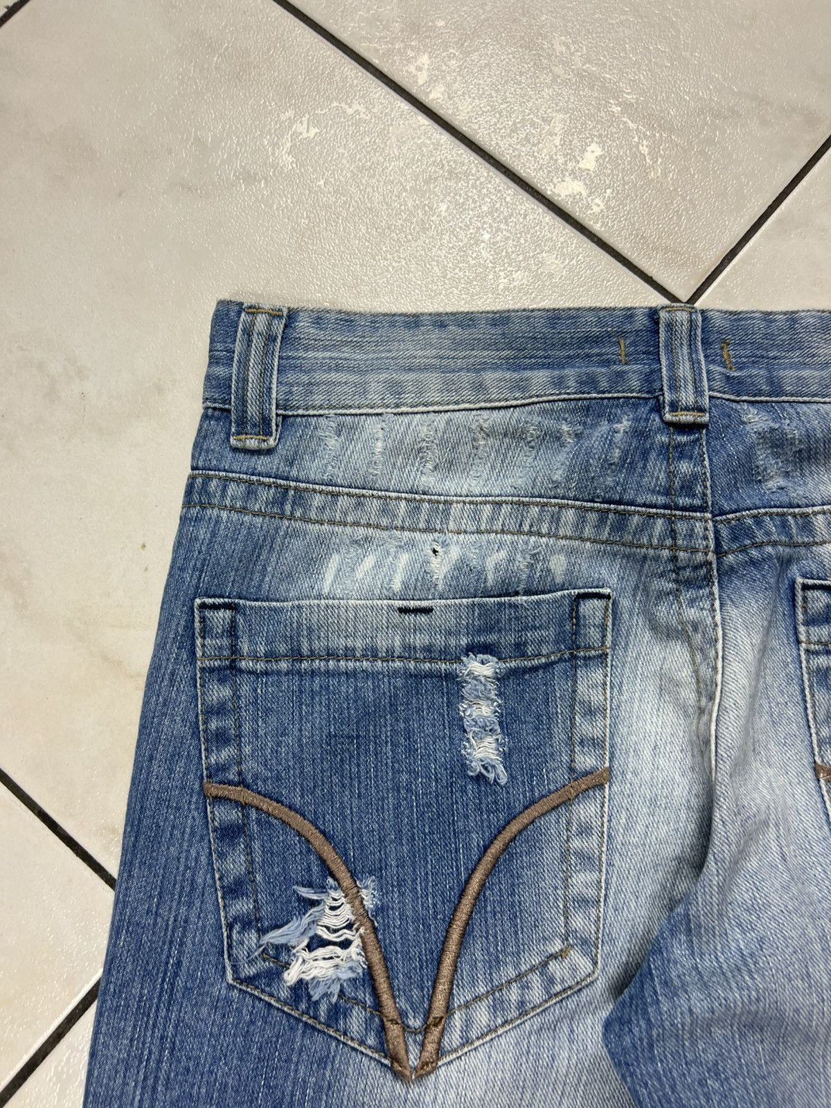 Dolce & Gabbana Vintage Dolce & Gabbana distressed denim y2k painted jeans Size US 31 - 14 Thumbnail