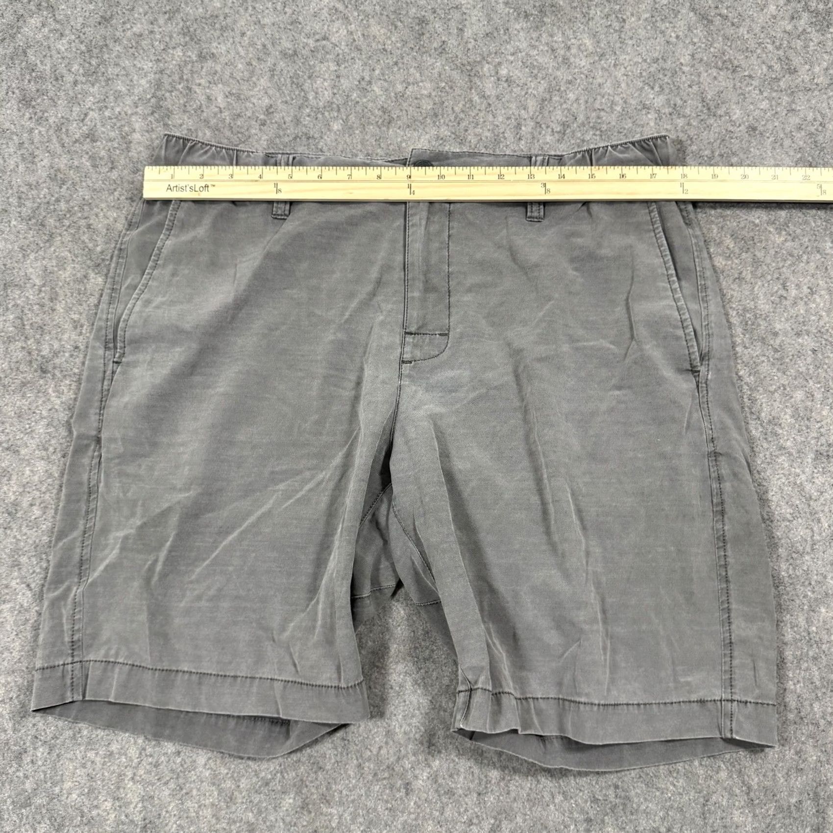 RVCA RVCA Casual Outdoor Chino Shorts Men's 33 Gray Dark 90s City Rock Outdoor Modern USA Regular Mens Shorts Size US 33 - 6 Thumbnail