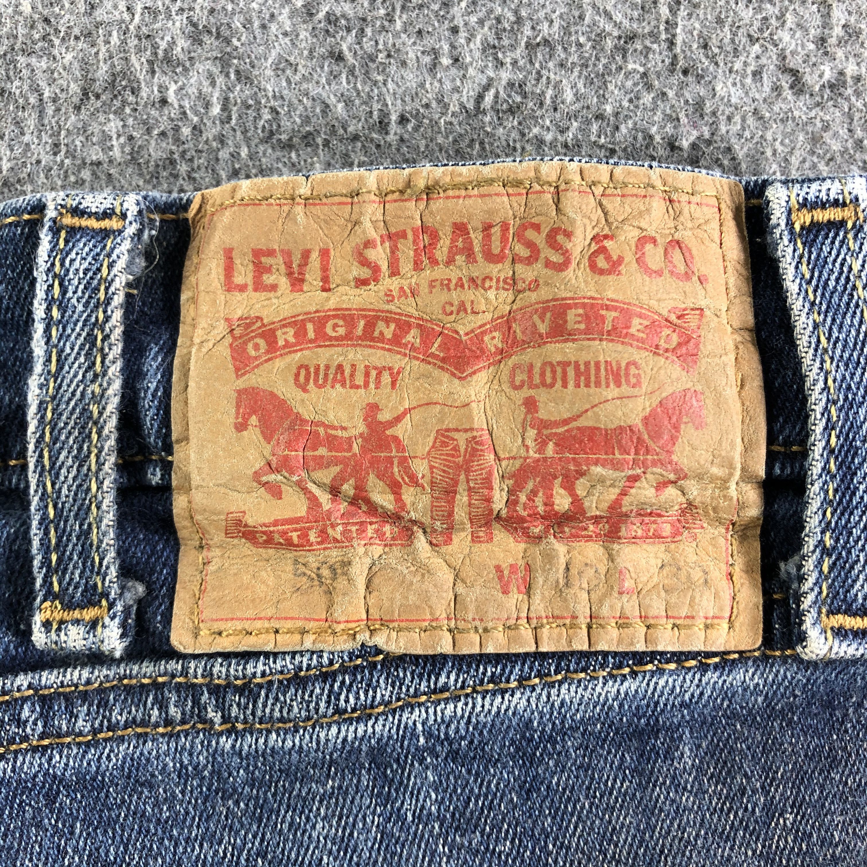 Levi's Vintage Blue Wash Levis 505 Jeans-J4442 Size US 39 - 5 Thumbnail