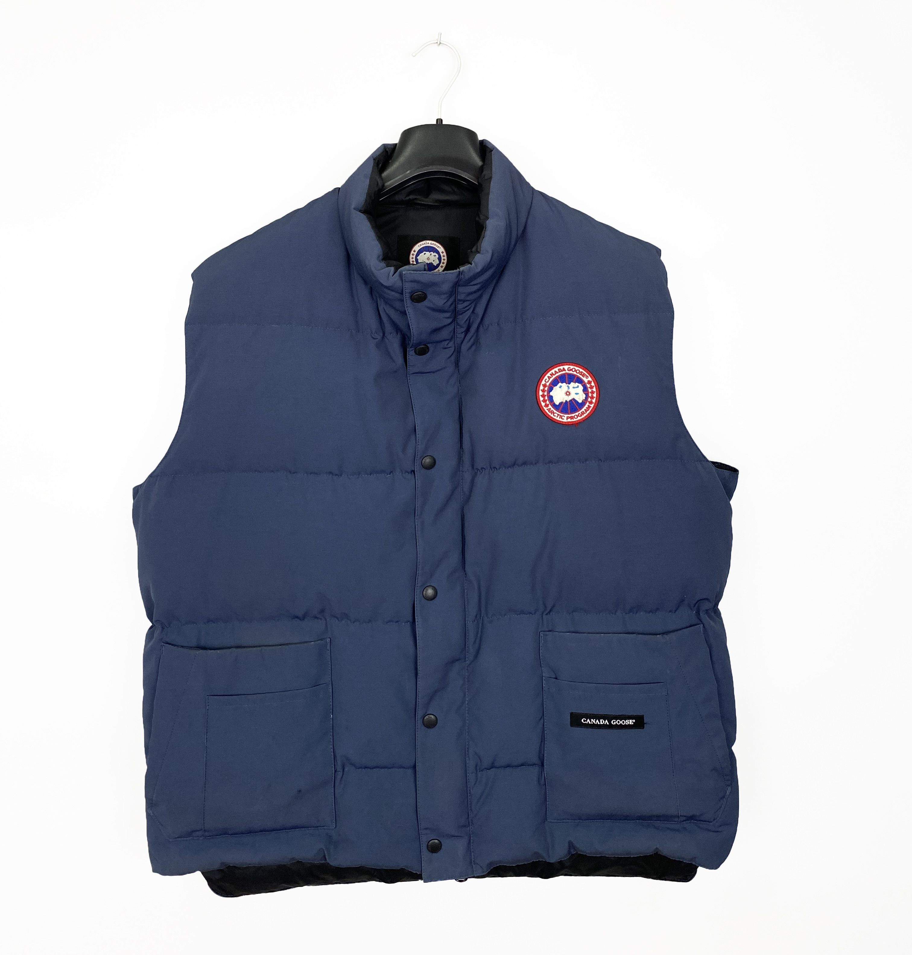 image of Canada Goose Freestyle Puffer Down Vest in Navy, Men's (Size XL)