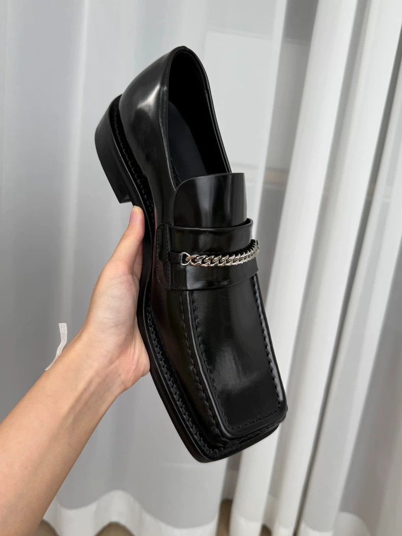 Martine Rose Martine Rose Unisex square headed leather chain loafers Size US 9 / EU 42 - 6 Thumbnail