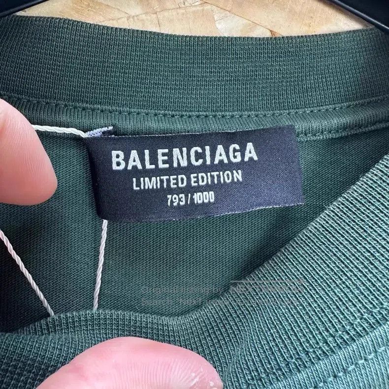 Balenciaga Balenciaga City Series Dark Green and White Retro T-Shirt Size US L / EU 52-54 / 3 - 2 Thumbnail