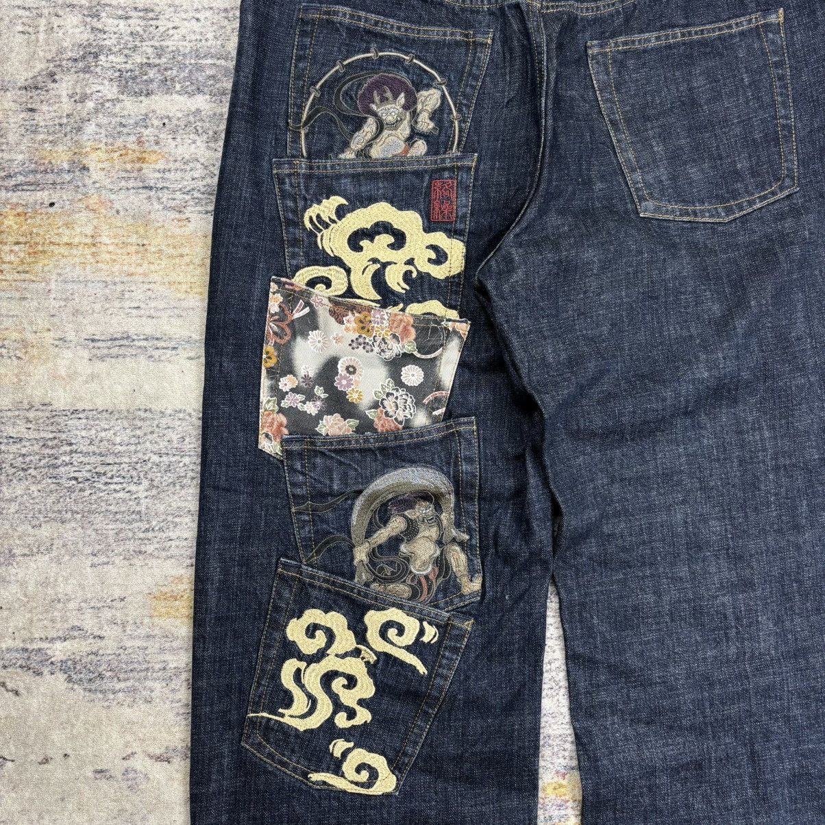 Karakuri Tamashii Rare Karakuri Tamashii multi pocket embroidery denim pants Size US 37 - 3 Thumbnail