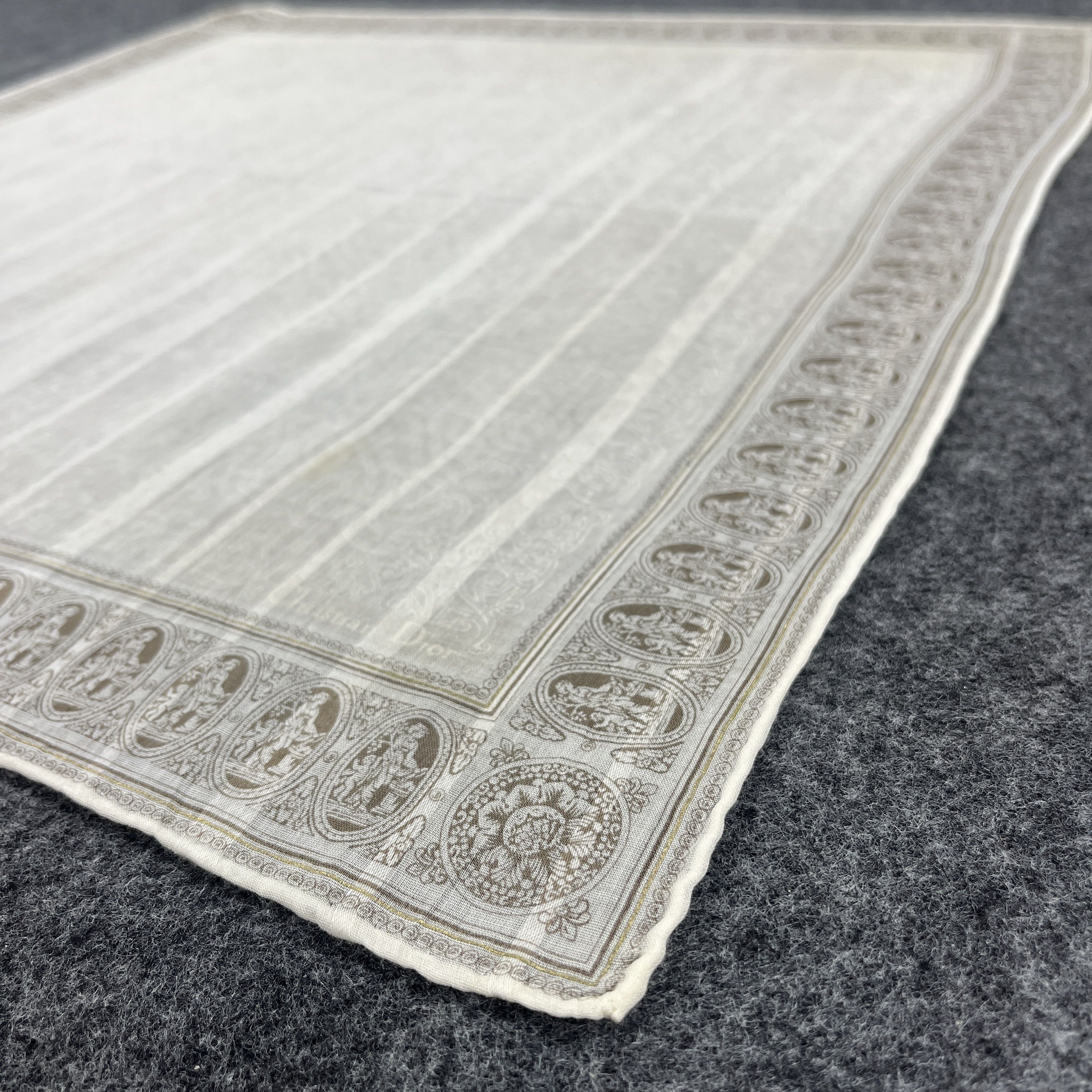 Vintage Christian Dior Handkerchief / Bandana / Neckerchief B463 Size ONE SIZE - 6 Thumbnail