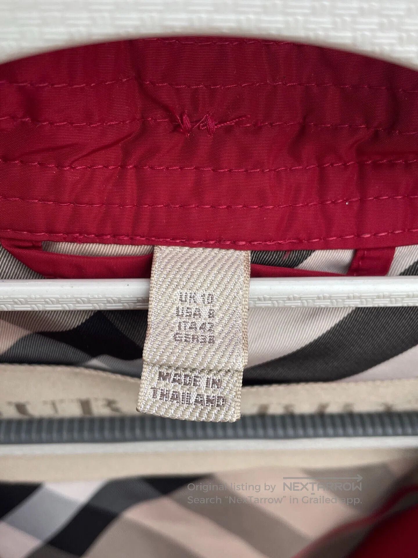 Burberry Burberry Trench Coat in Bright Color. Size XS / US 0-2 / IT 36-38 - 3 Thumbnail