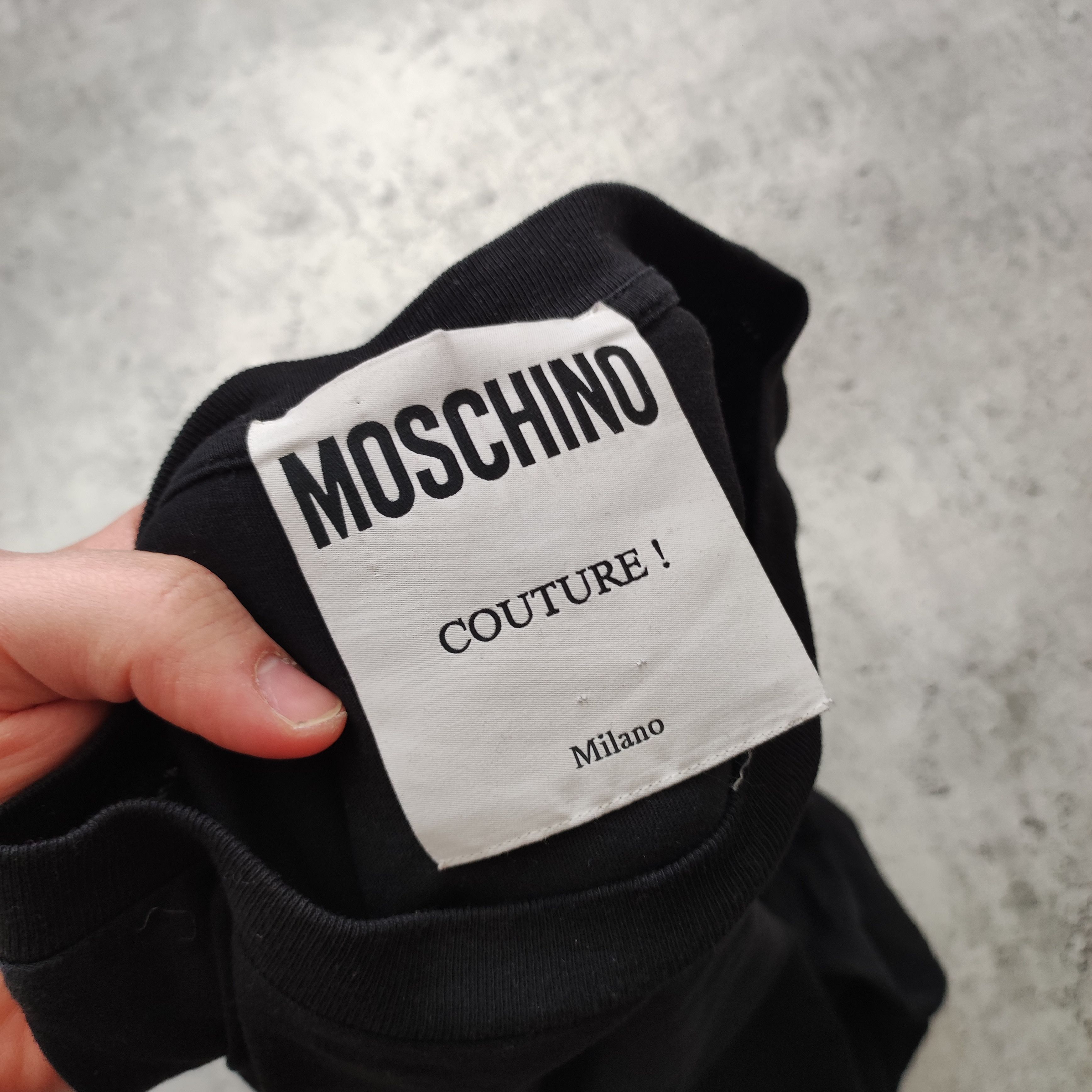 Moschino Moschino Milano Couture Classic Black Logo Tape Tshirt Size US L / EU 52-54 / 3 - 7 Thumbnail