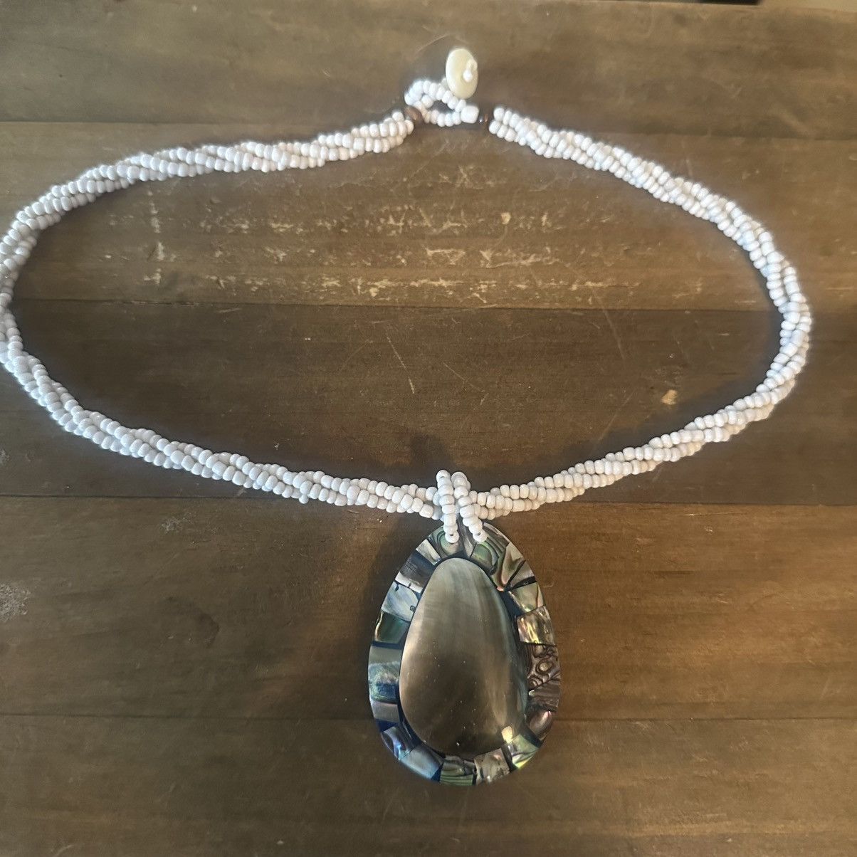 Vintage Vintage twisted bead mother of pearl abalone pendant necklac Size ONE SIZE - 2 Thumbnail