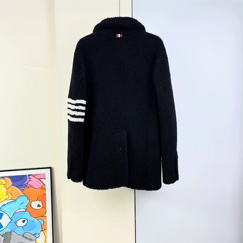 Thom Browne Thom Browne A coat with fur and feathers Size M / US 6-8 / IT 42-44 - 2 Thumbnail