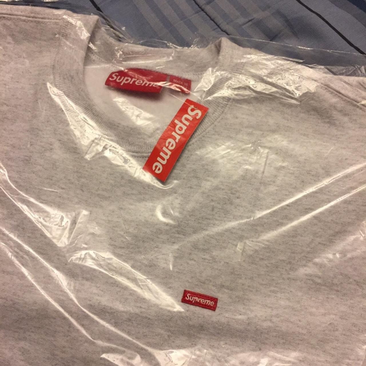 Supreme F/W 2019 Supreme Small Box Logo Crewneck sz Size US M / EU 48-50 / 2 - 2 Thumbnail