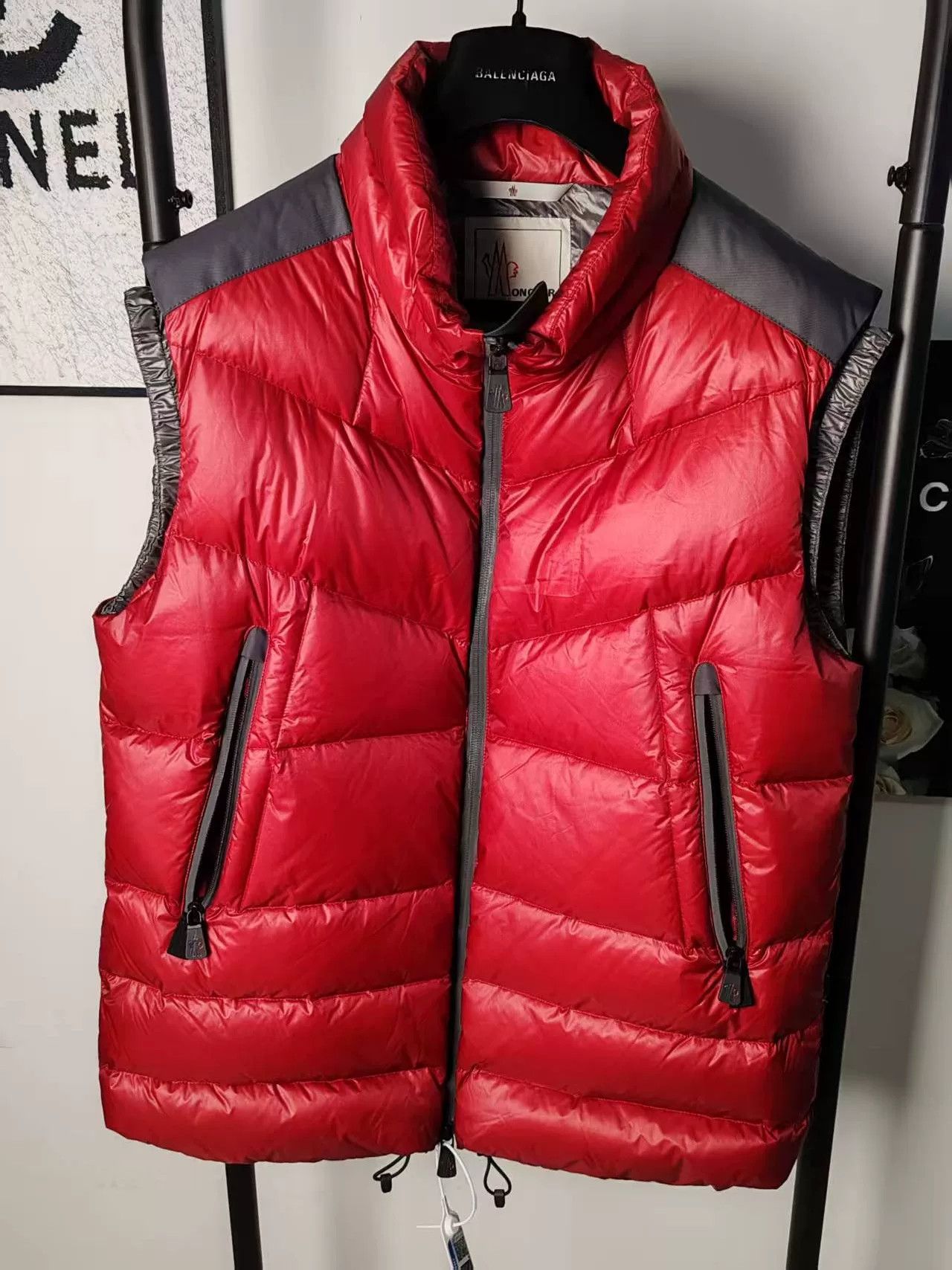 Moncler Moncler Down Vest for Men Size US M / EU 48-50 / 2 - 1 Thumbnail