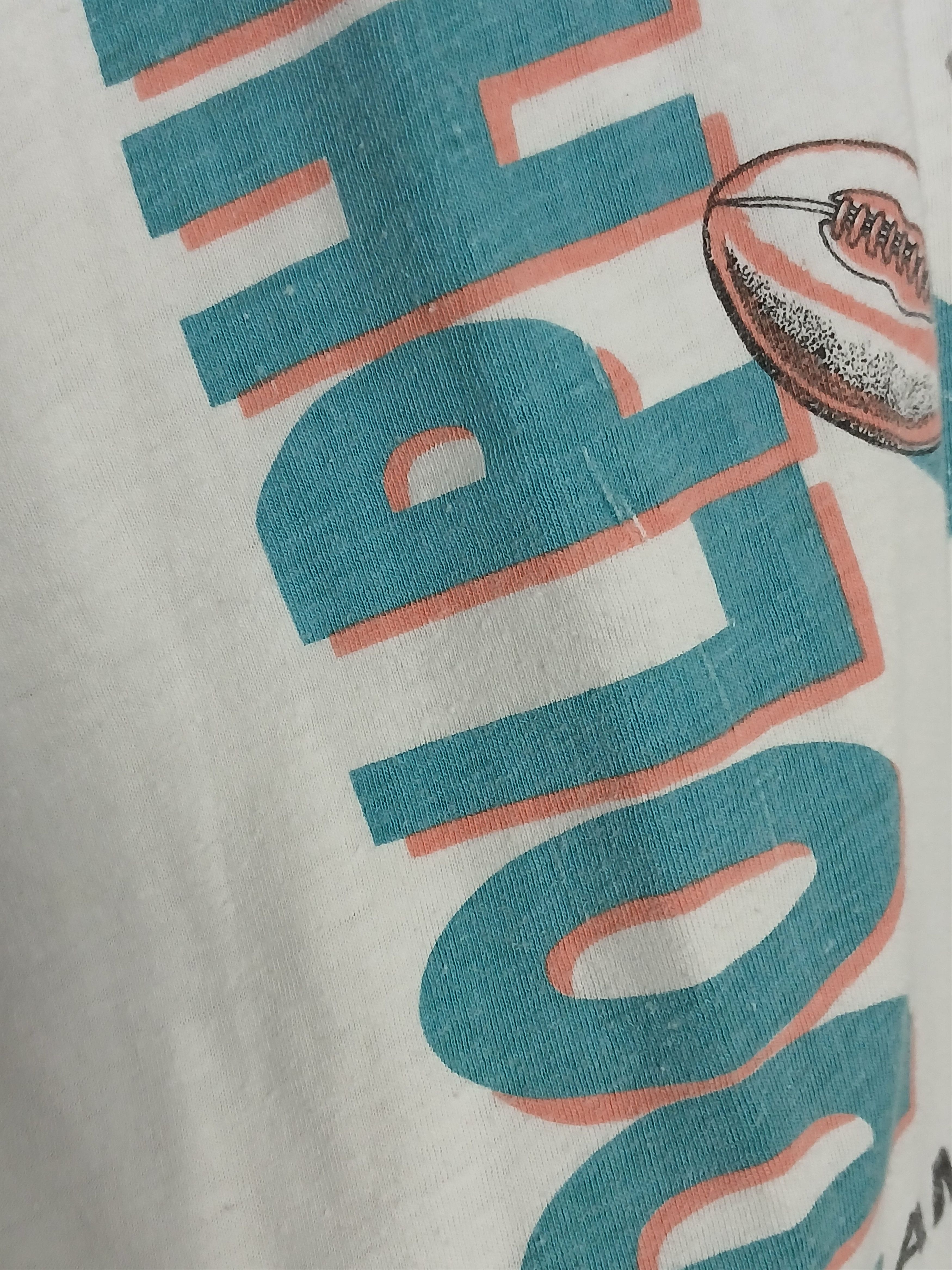 NFL Vintage NFL Miami Dolphins Single Stitch T-Shirt Size US XL / EU 56 / 4 - 4 Thumbnail