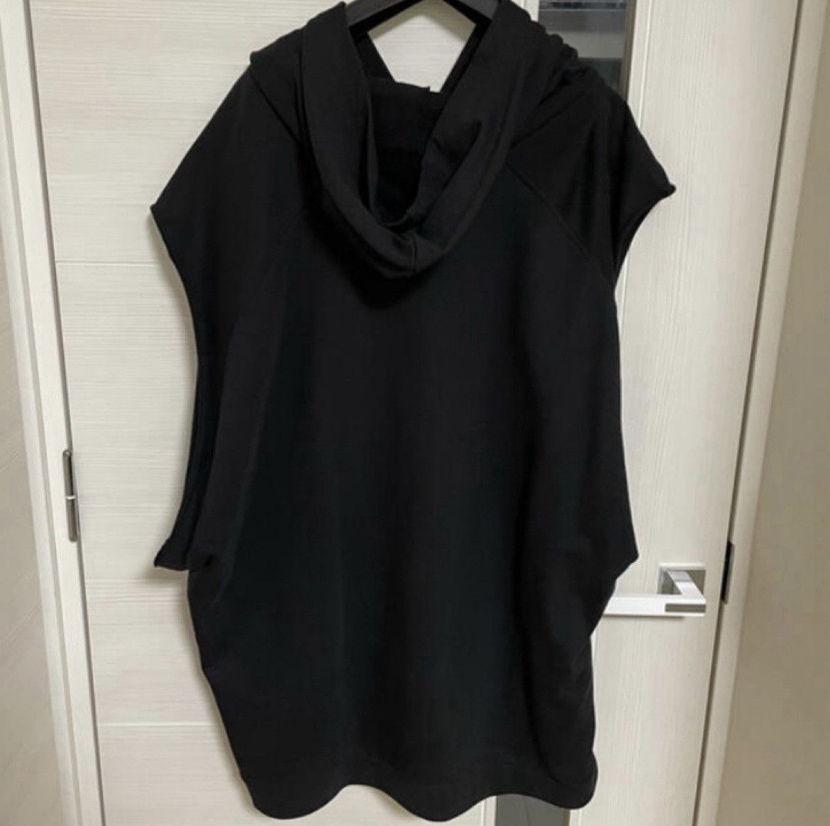 Raf Simons Raf Simons TV Slogan Sleeveless Hooded Sweatshirt Size US M / EU 48-50 / 2 - 11 Thumbnail