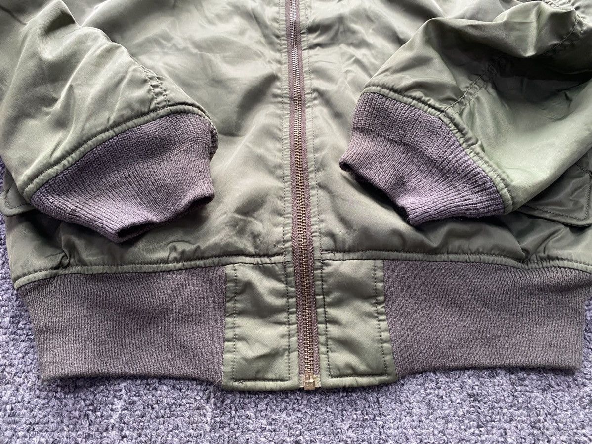 Uniqlo uniqlo MA-1 U.S. Air Force bomber jacket, made of flight Size US XL / EU 56 / 4 - 4 Thumbnail