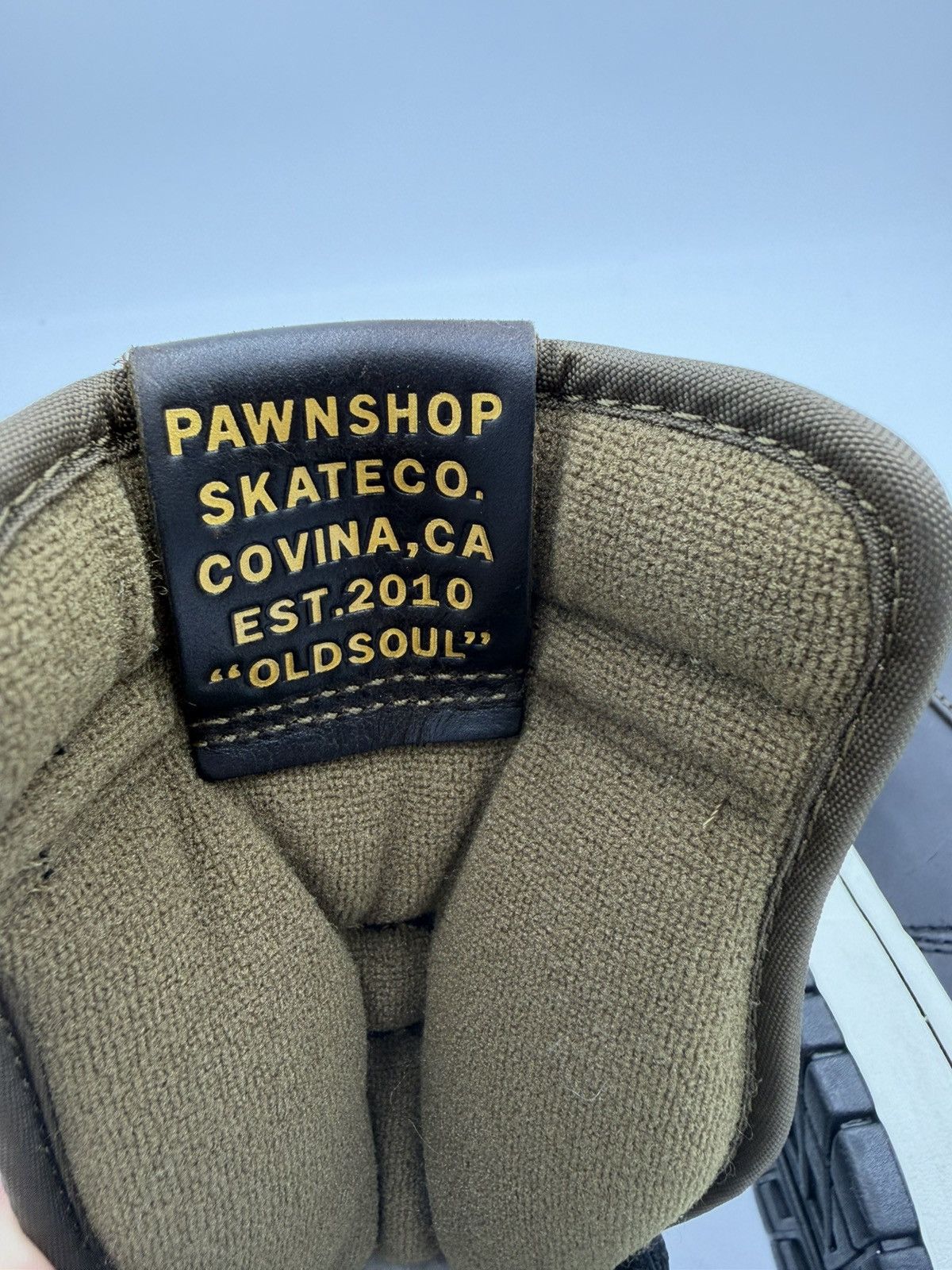 Nike SB Dunk High Pawnshop Skate Co. (Special Box) Size US 9.5 / EU 42-43 - 5 Thumbnail