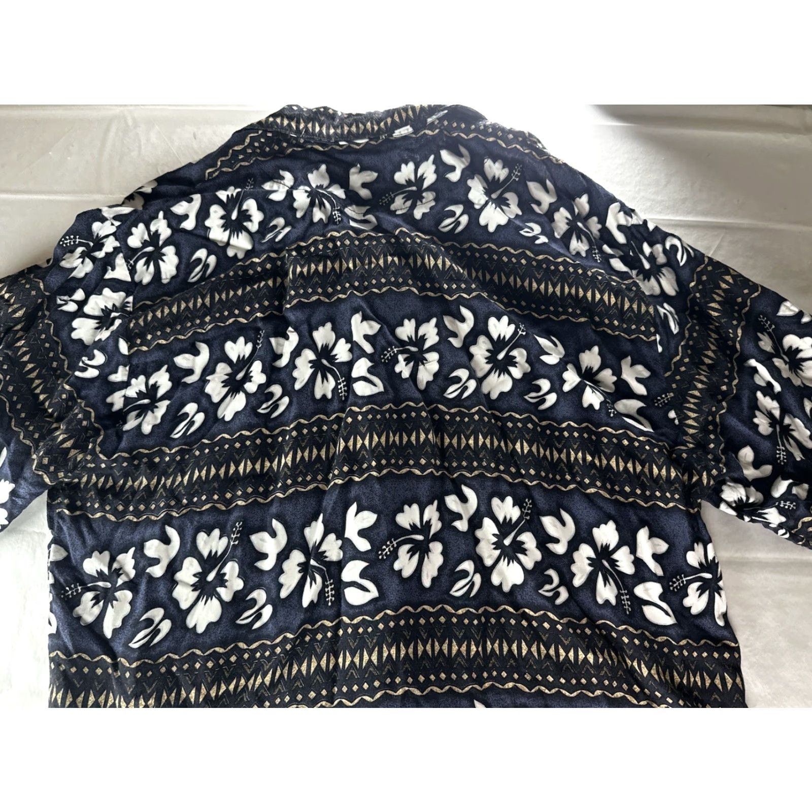 Vintage Basix Jammin Hawaiian Shirt Mens 2XL Blue Floral Short Sleeve Button-Up Casual Travel Hawaii Beach Flower Tropical Mens Size US XXL / EU 58 / 5 - 3 Thumbnail