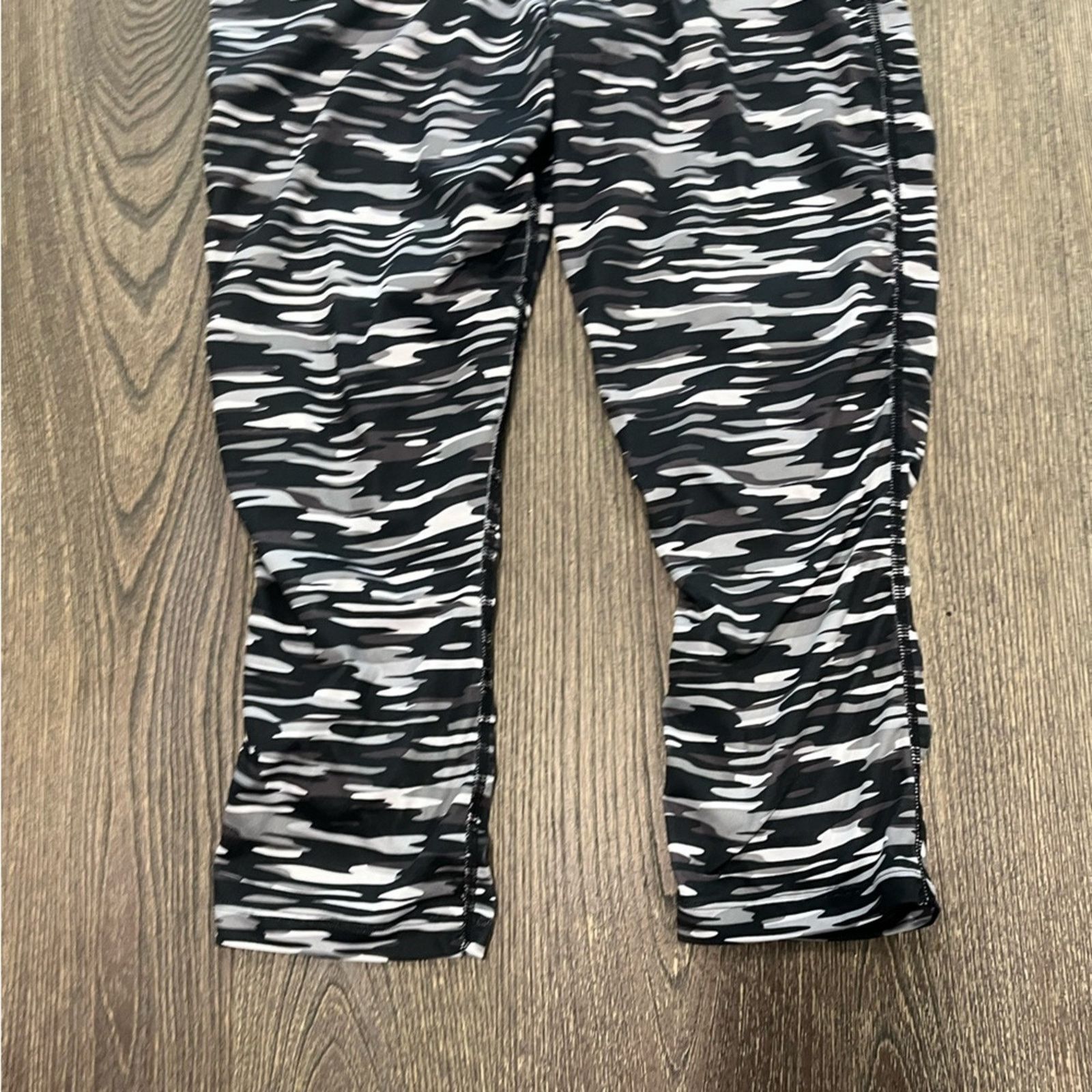 Nike Nike Tights Running Compression Dri Fit Cropped Camo Black M Size 29" - 7 Thumbnail