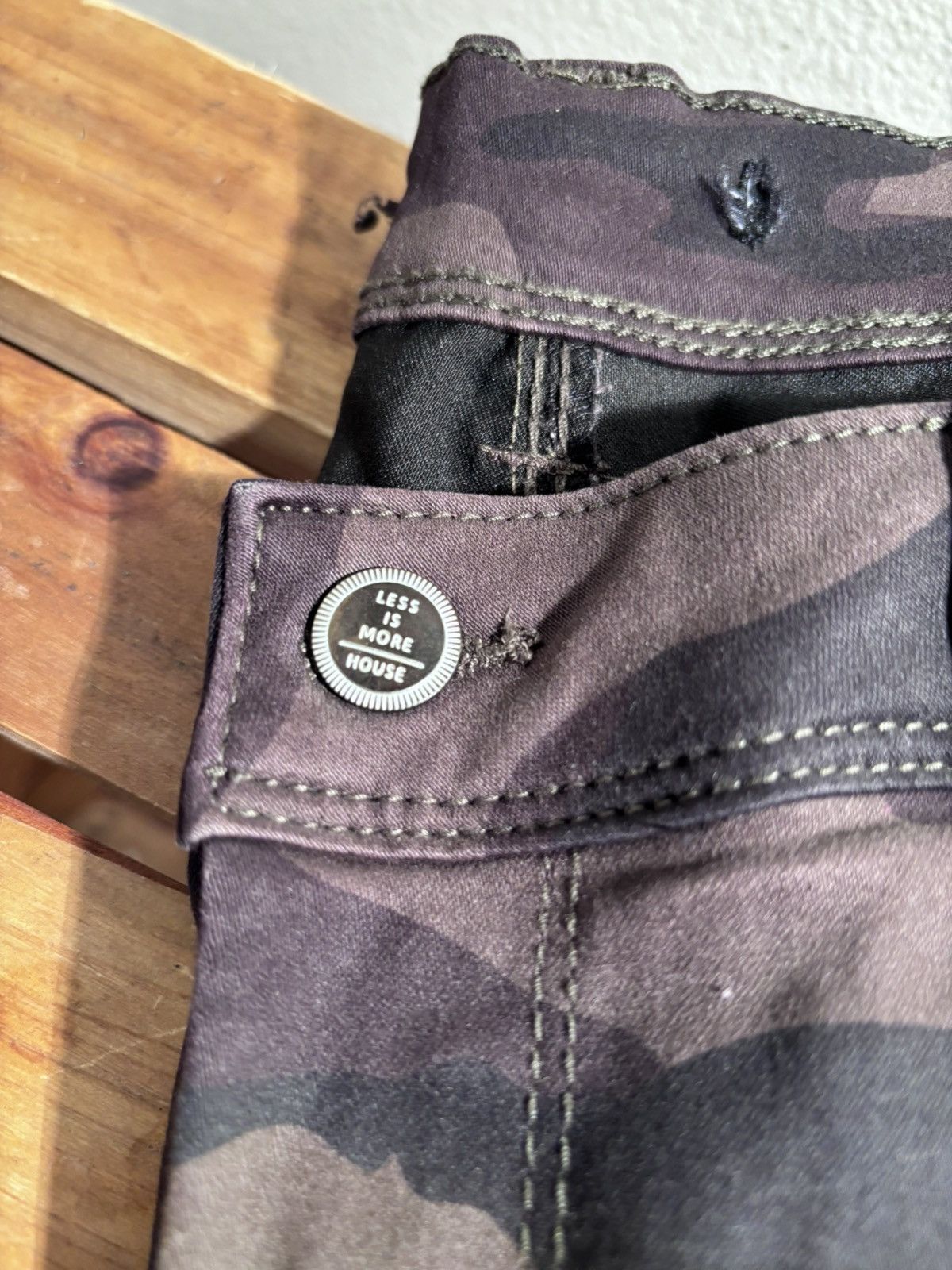 Vintage House Create Your Own Story Camo Skinny Jeans Size 30" / US 8 / IT 44 - 4 Thumbnail