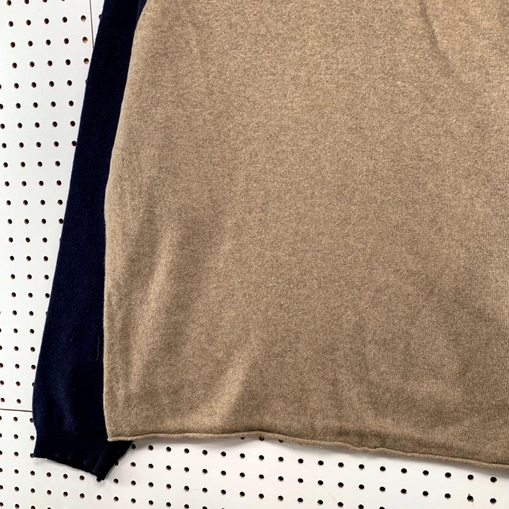 J.Crew VINTAGE J.CREW WOOL SWEATER Mens XL Blue Tan 100% Lambswool Preppy Pullover Crew Neck Long Sleeve Striped? No, Pattern: Solid Size US XL / EU 56 / 4 - 5 Thumbnail
