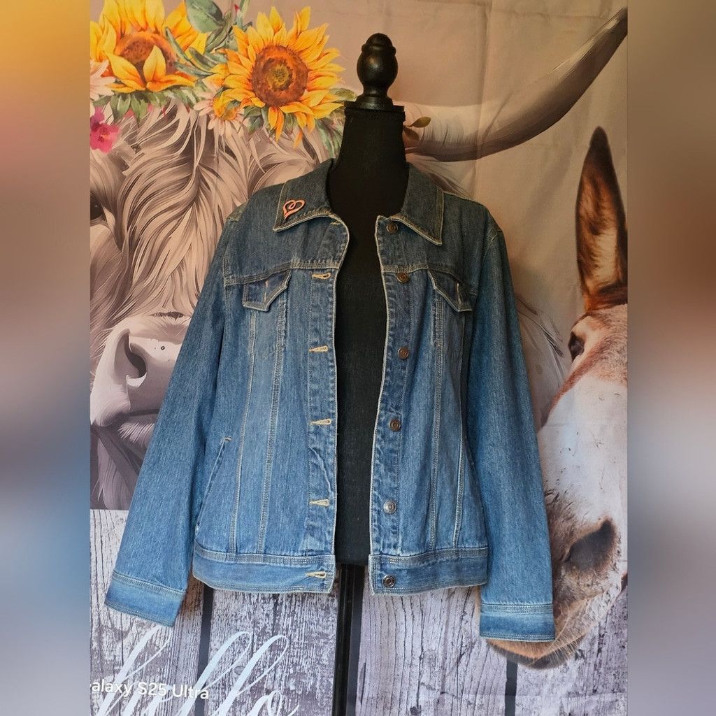 Sonoma Sonoma Denim Jacket with Heart Pin Size XXL / US 16-18 / IT 52-54 - 2 Thumbnail