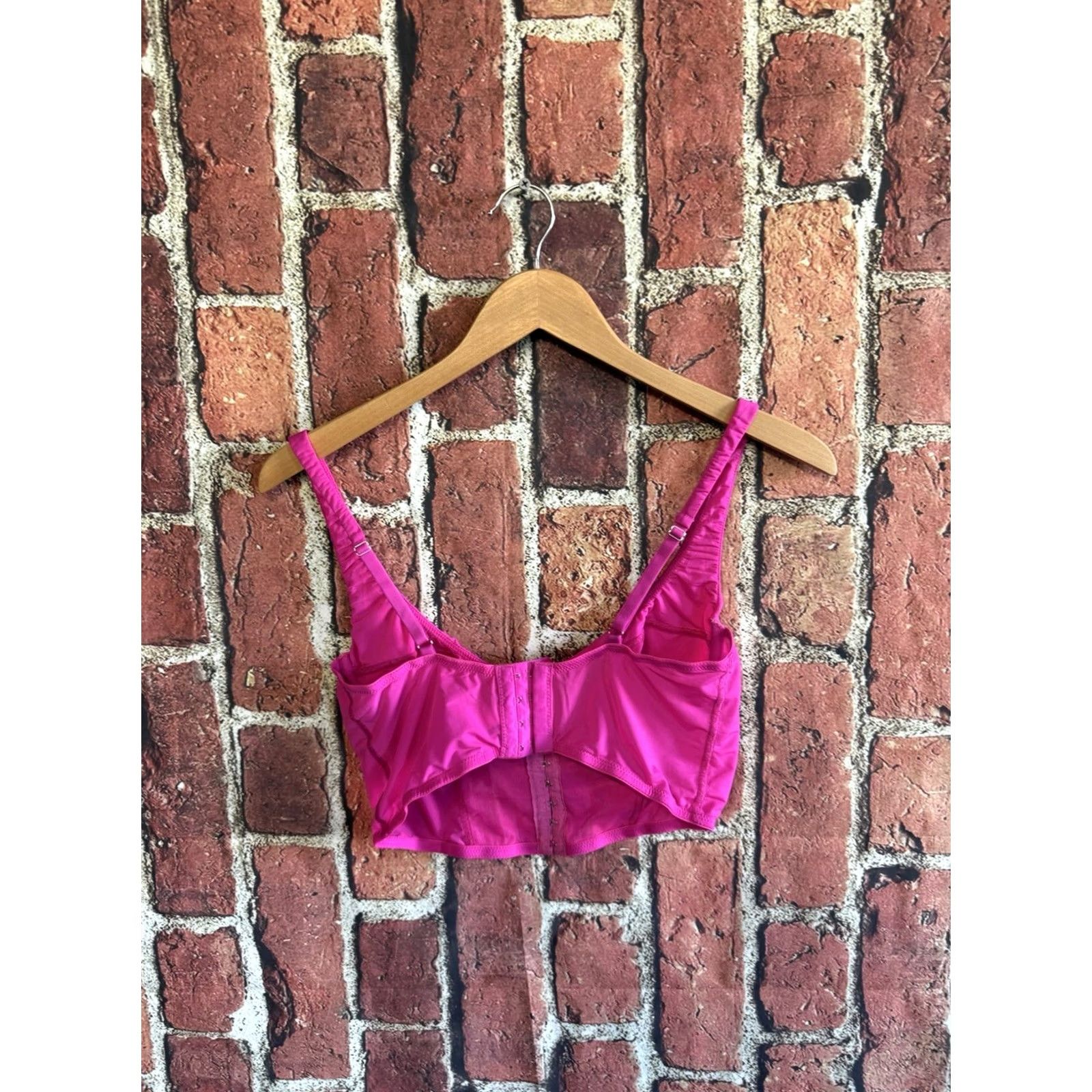 Vintage VINTAGE? Out From Under Womens Pink Bralette Large L Pink Bralette Women L size Bralette Womens Pink Large Out From Under Men's? Size ONE SIZE - 2 Thumbnail