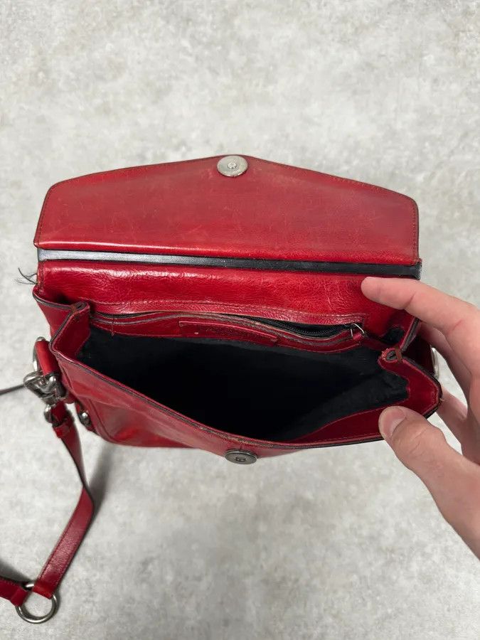 Yves Saint Laurent AW2002 Yves Saint Laurent Red Leather Shoulder Bag Size ONE SIZE - 11 Thumbnail