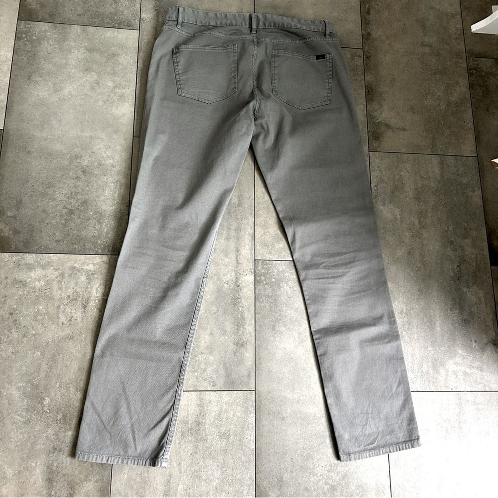 Faherty Faherty gray soft wash denim pants jeans size 35 waist. Size US 35 - 4 Thumbnail