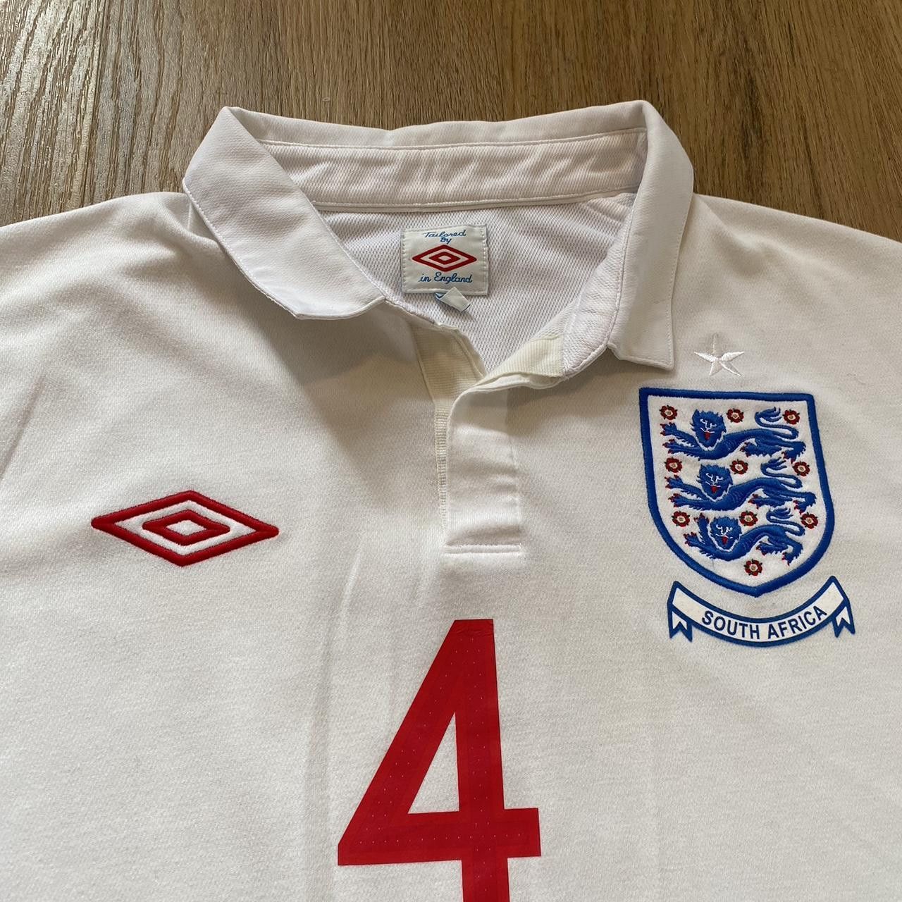 Umbro 2010-11 *4 Gerrard England Umbro Shirt Player issue Size US M / EU 48-50 / 2 - 5 Thumbnail