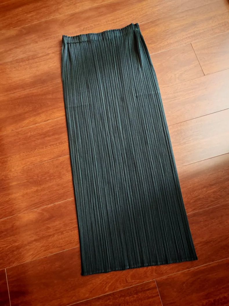 Issey Miyake Issey Miyake size:3 Black pleated skirt Size 42" / US 20 - 1 Thumbnail
