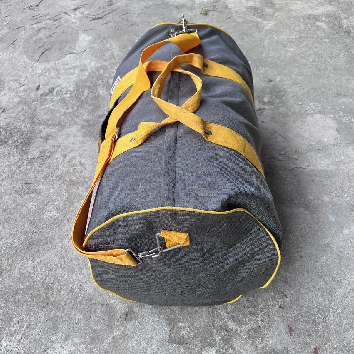 Vans Vintage 1990 Vans USA-Made Nylon Duffle Bag Size ONE SIZE - 2 Thumbnail