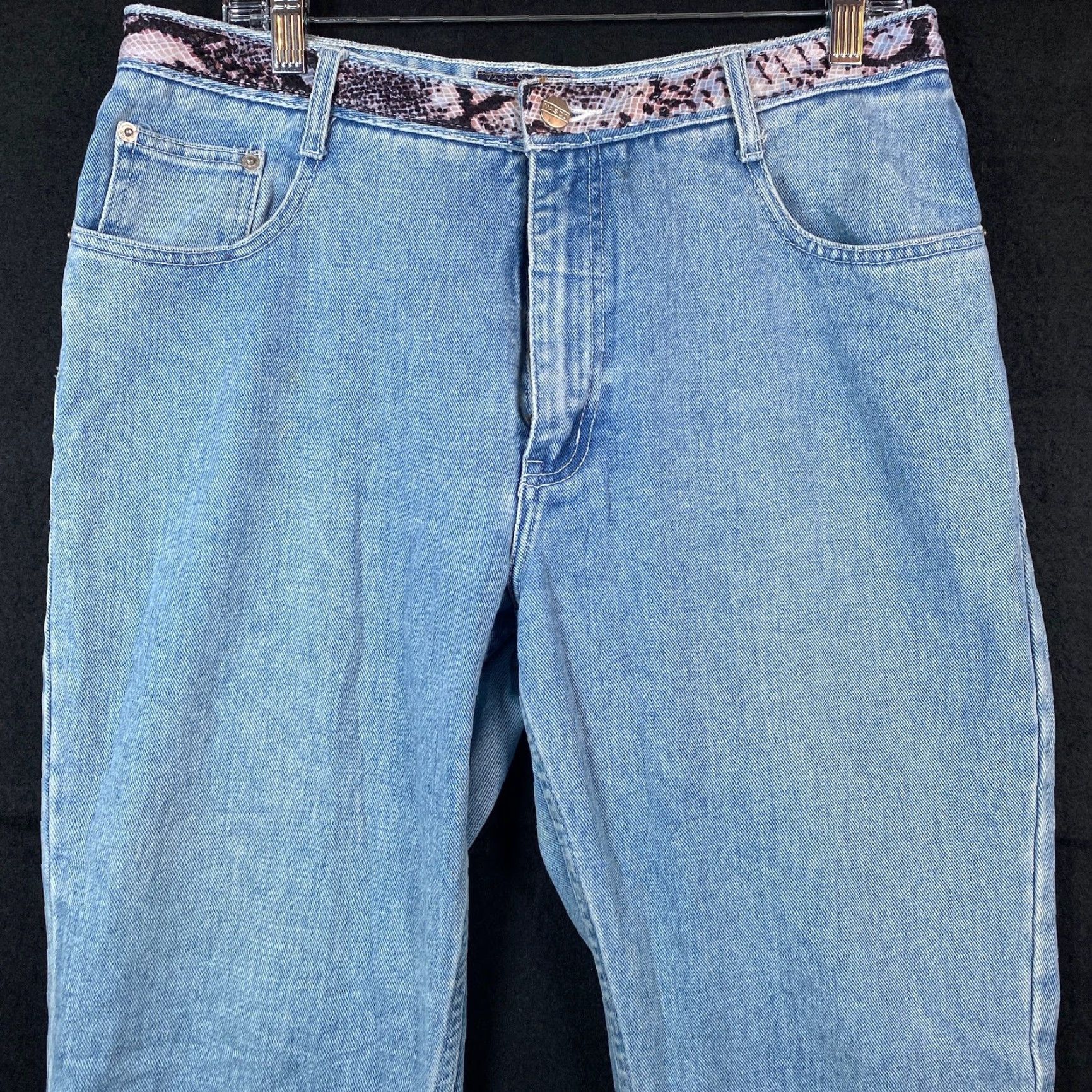 Vintage VINTAGE Vasco Womens Jeans Blue Denim Snake Print Straight Leg 15/16 Jeans Womens 33" Waist High Rise 5-Pocket Denim 100% Cotton Casual Vintage Size 36" / US 14 / IT 50 - 2 Thumbnail