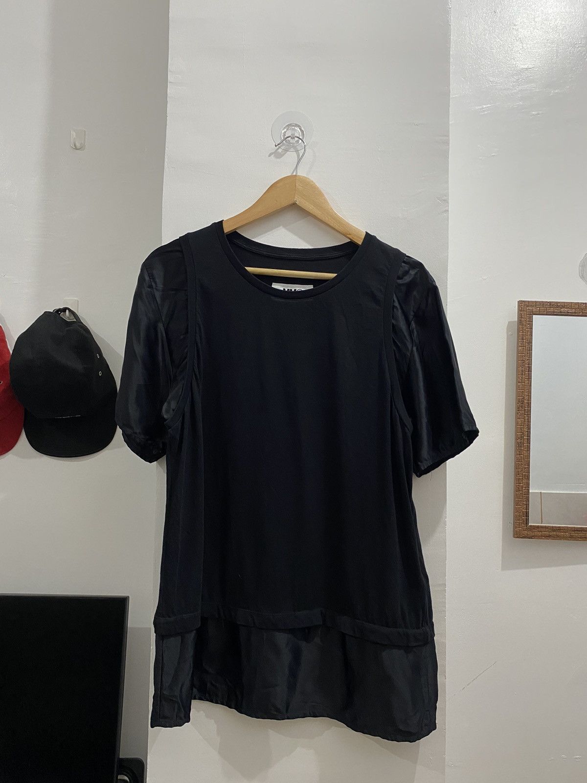 Maison Margiela MAISON MARGIELA BLACK SATIN SPLICED SHIRT Size S / US 4 / IT 40 - 2 Thumbnail