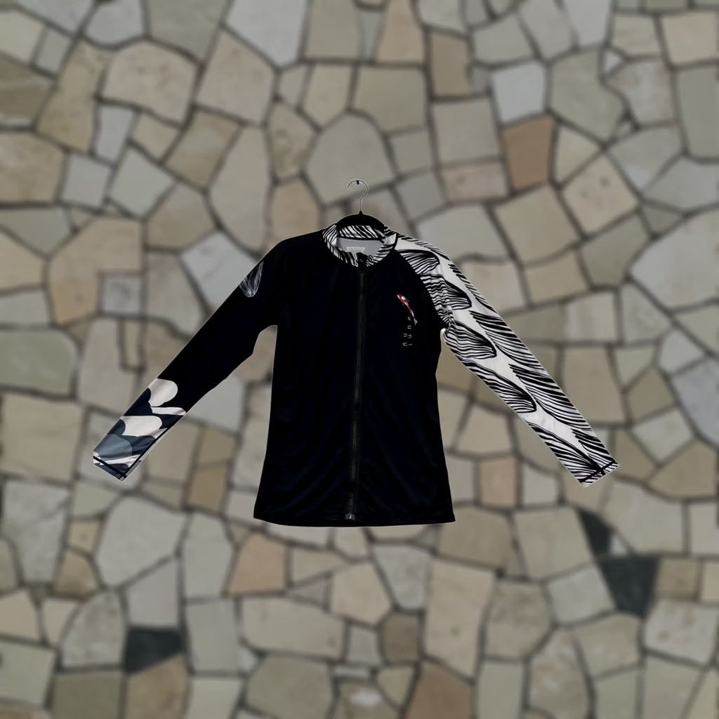 Vintage No-Nu-June Long Sleeve Rash Guard Shirt UPF 50+ Jacket Womens M Black Striped Print ZipUp Jacket Size M / US 6-8 / IT 42-44 - 1 Thumbnail