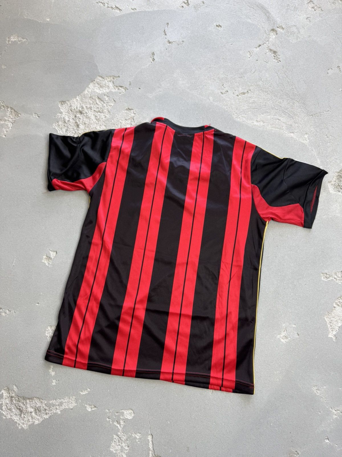 Vintage Vintage Ac Milan Jersey Size US L / EU 52-54 / 3 - 2 Thumbnail