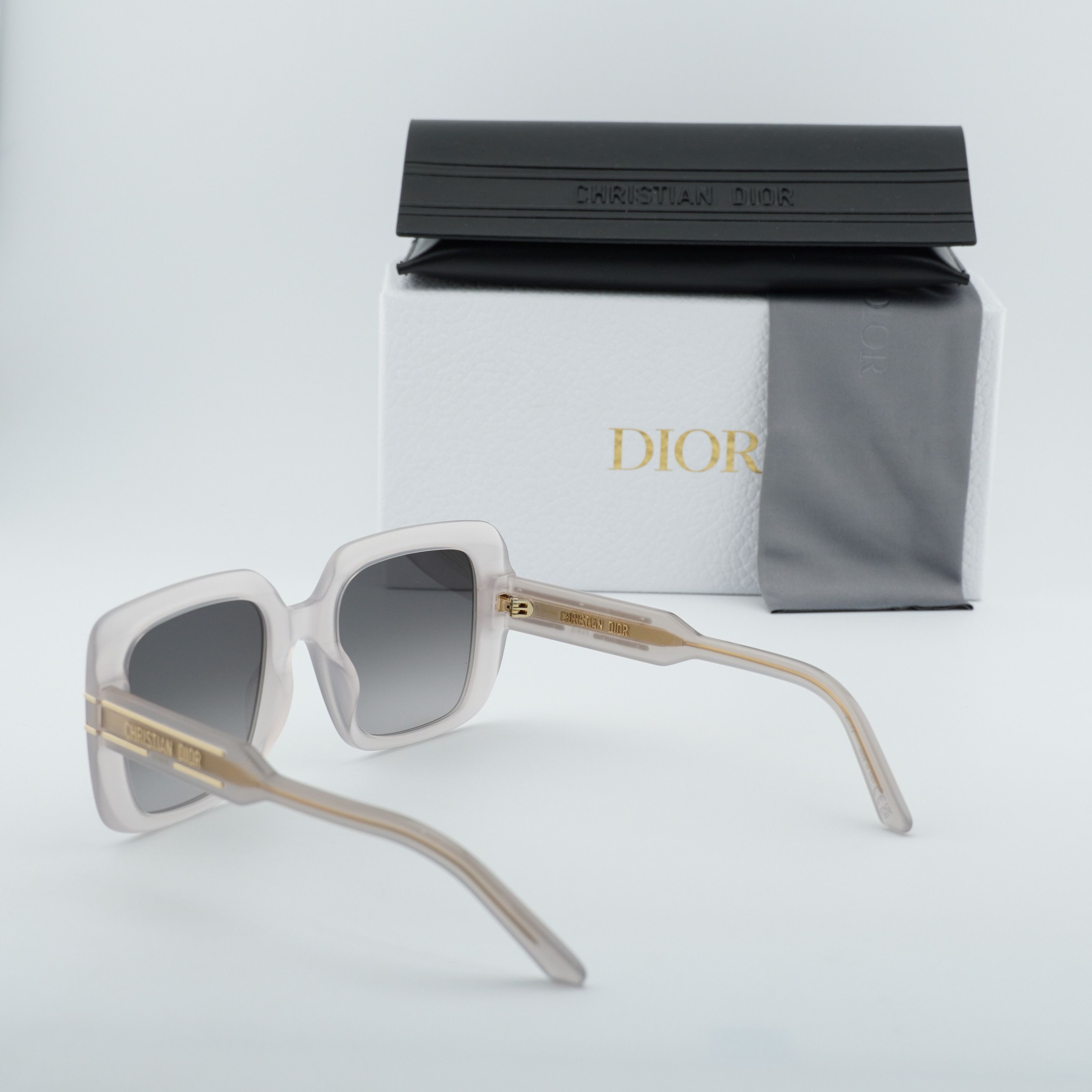 Dior Dior DIORSIGNATURE S11F 78A1 Sunglasses Brown Square Frame Size ONE SIZE - 11 Thumbnail
