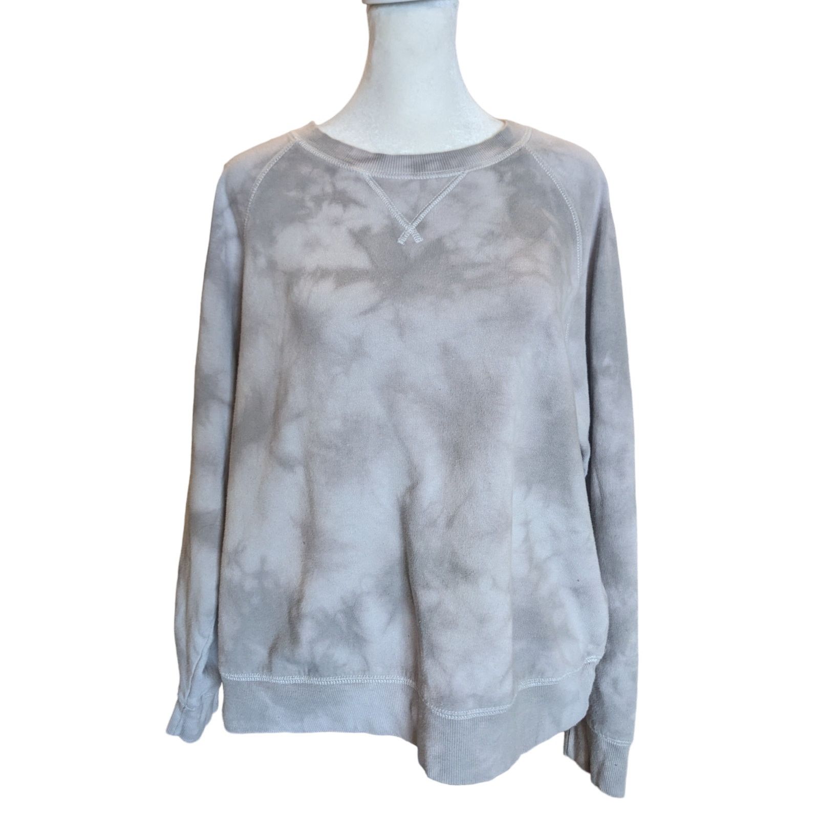 Old Navy Old Navy Vintage Specially Dyed Crew-Neck Sweatshirt Medium Size M / US 6-8 / IT 42-44 - 1 Thumbnail