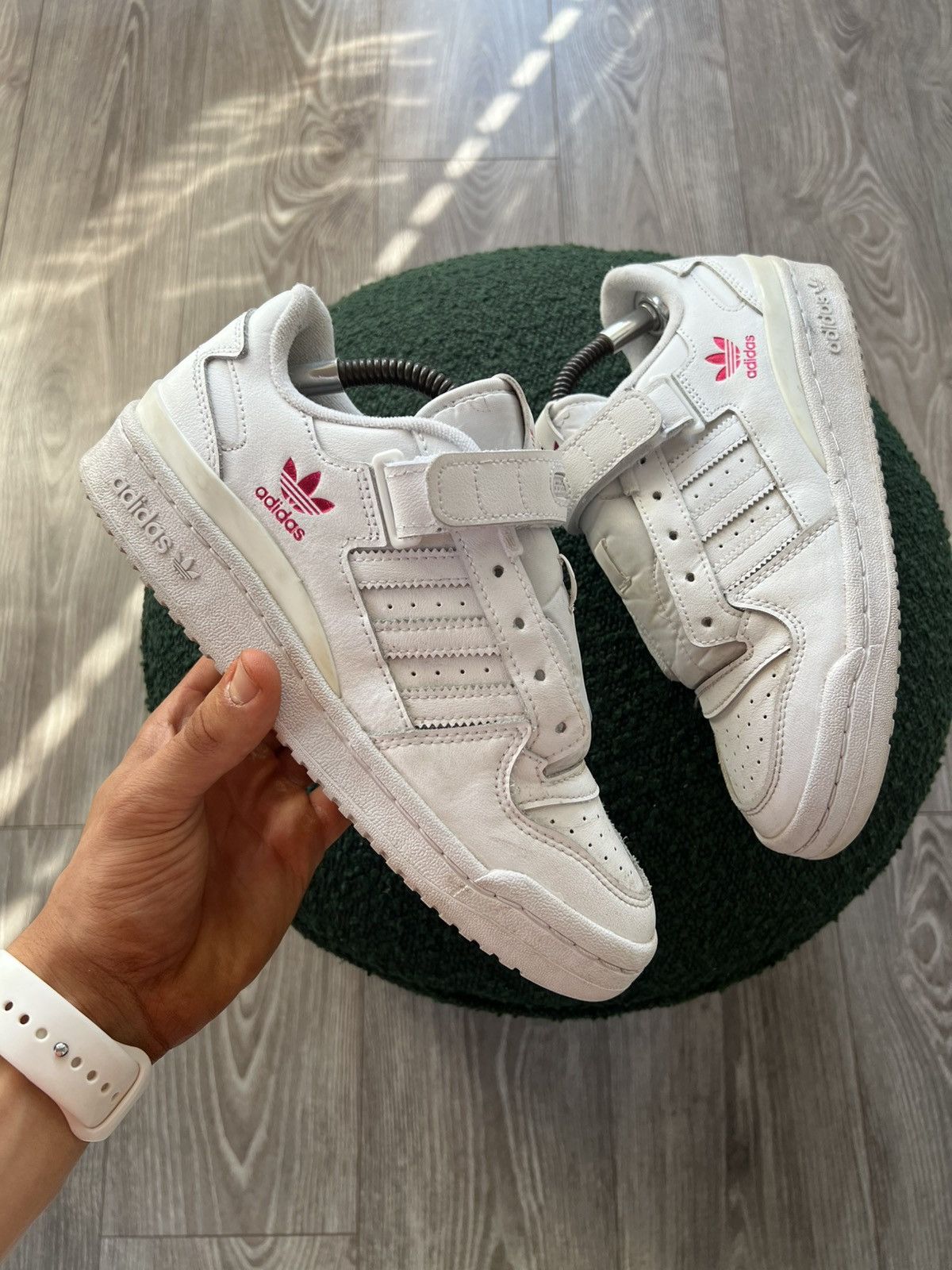 Adidas × Designer ‼️Vintage Adidas Forum Low Pink/White Sneakers‼️ Size US 7 / EU 40 - 10 Thumbnail